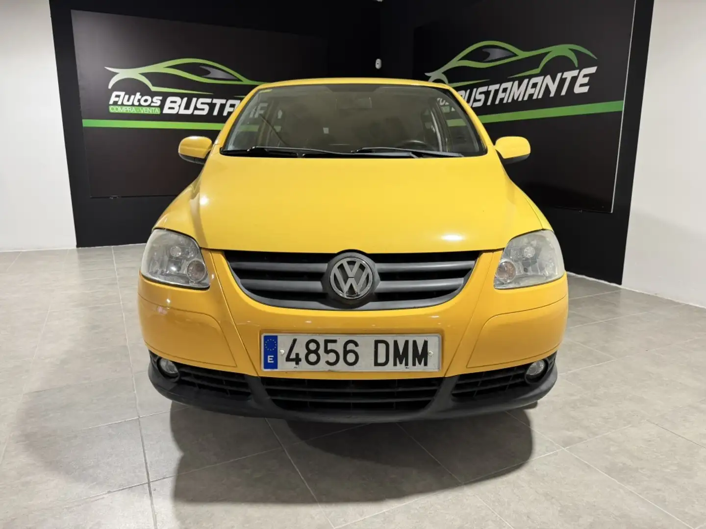 Volkswagen Fox 1.2 Amarillo - 2