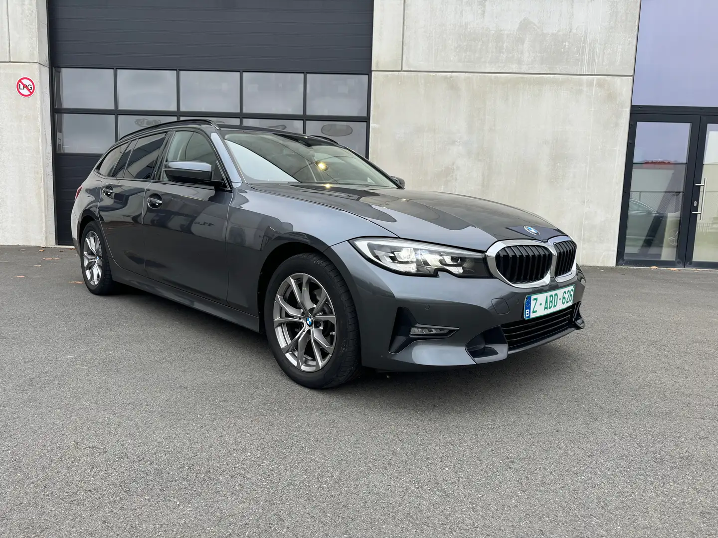 BMW 320 Touring 320iAS - Led - Carplay - SportLine Gris - 1