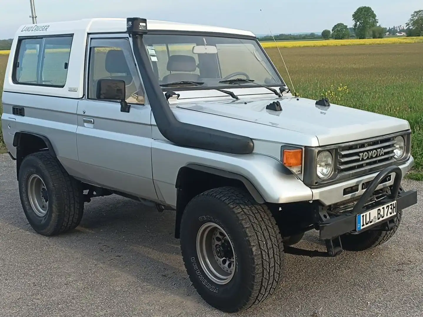 Toyota Land Cruiser BJ73 Argintiu - 1