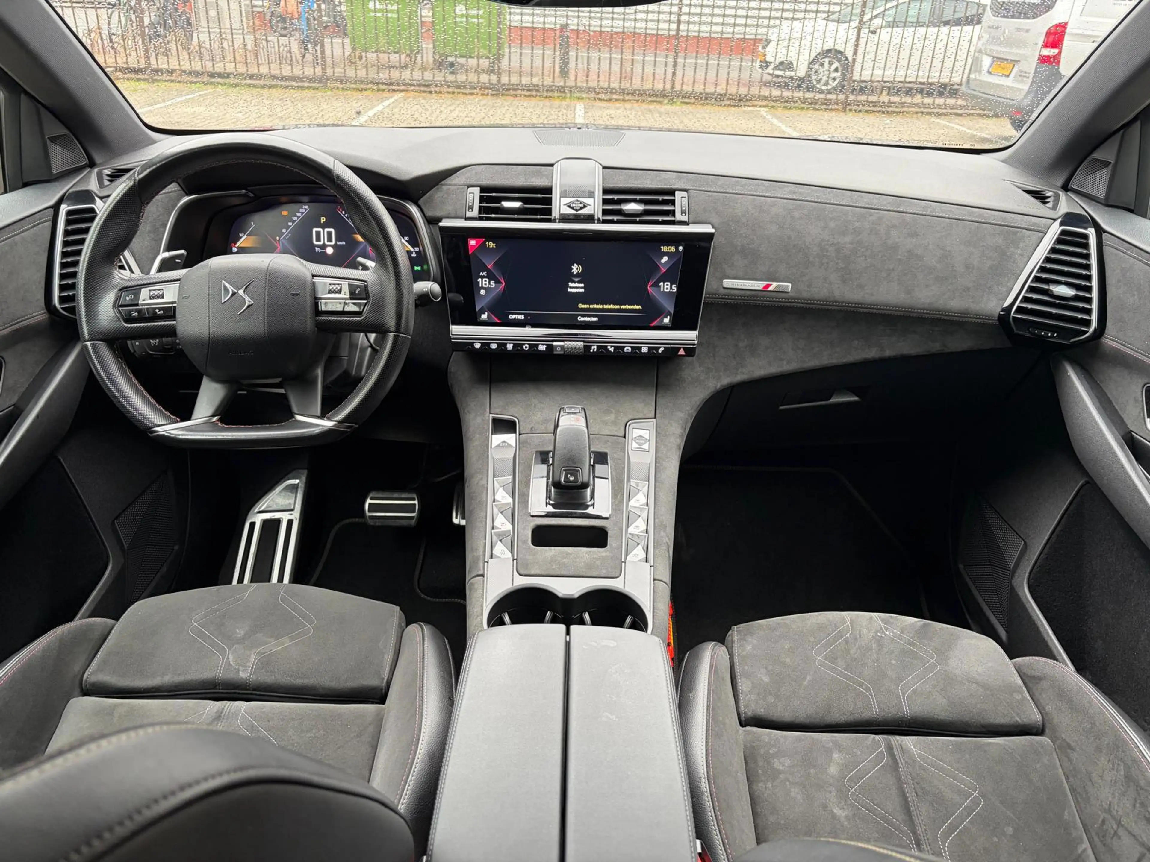 DS Automobiles DS 7 Crossback 1.2 PureTech Executive - Vol opties - Distributie — photo 11
