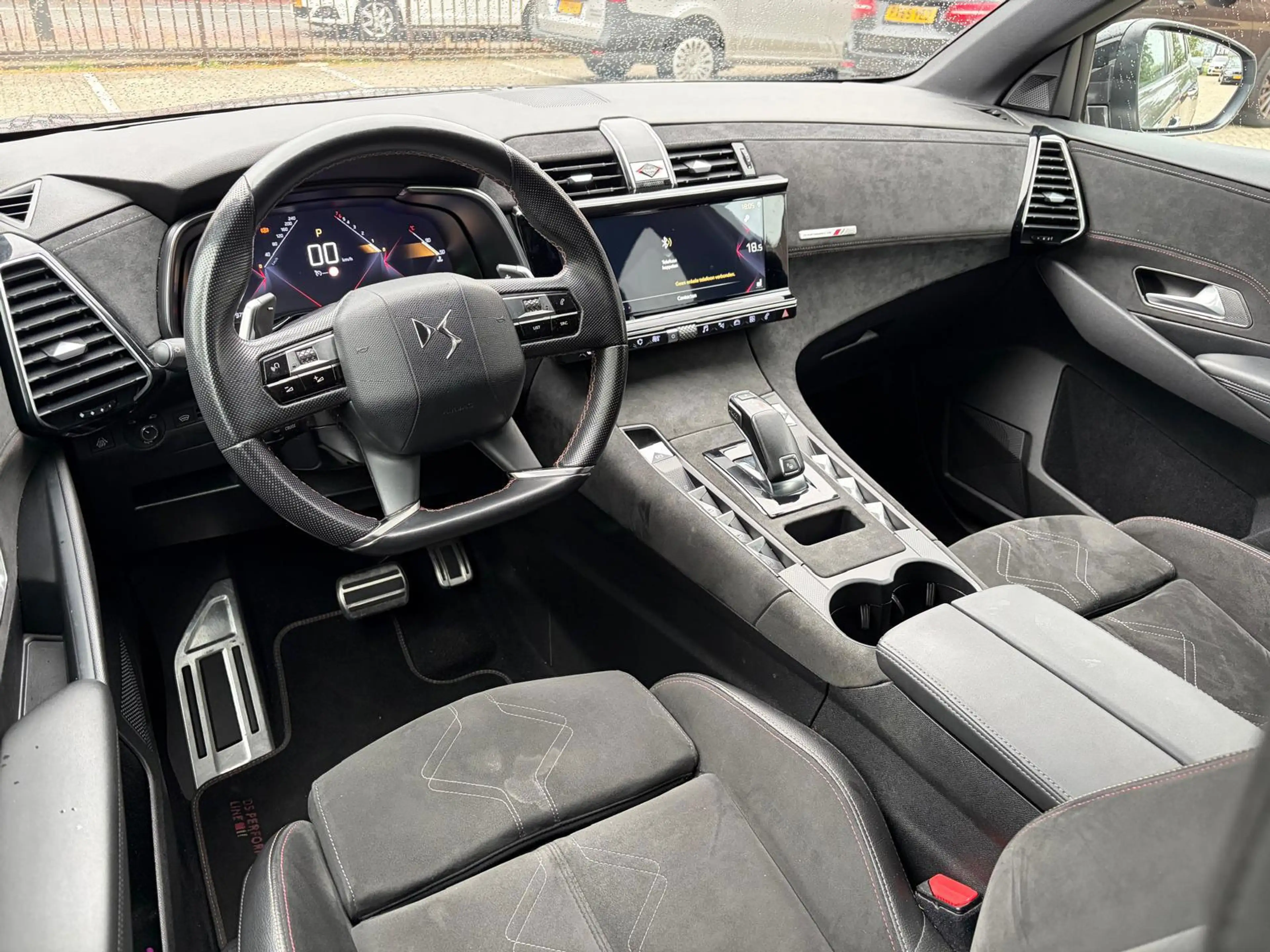 DS Automobiles DS 7 Crossback 1.2 PureTech Executive - Vol opties - Distributie — photo 10