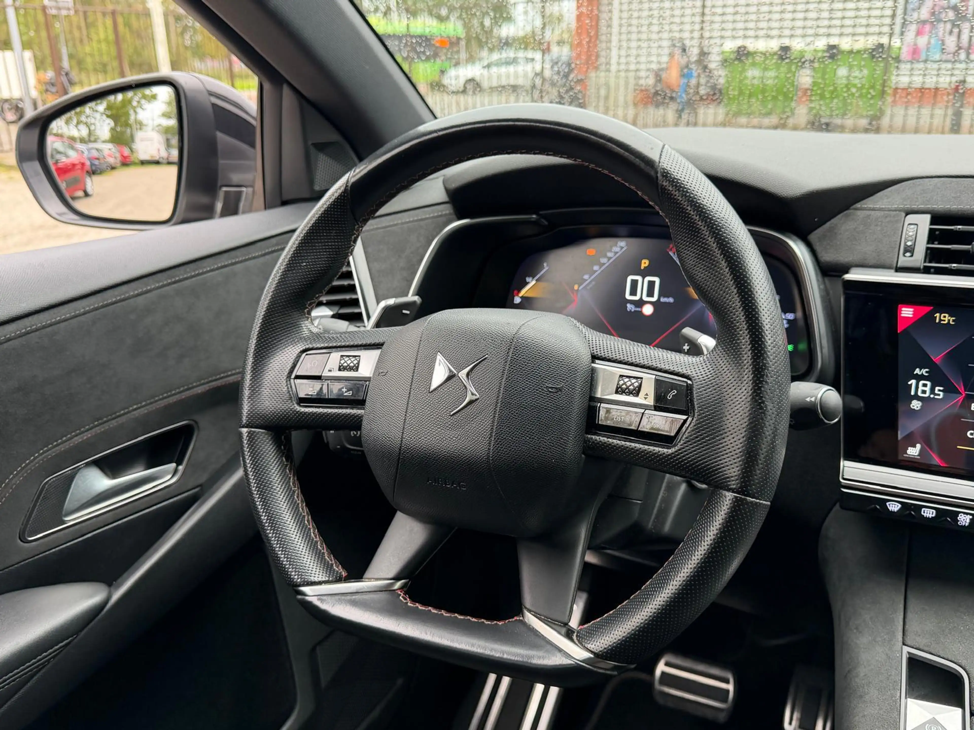 DS Automobiles DS 7 Crossback 1.2 PureTech Executive - Vol opties - Distributie — photo 29