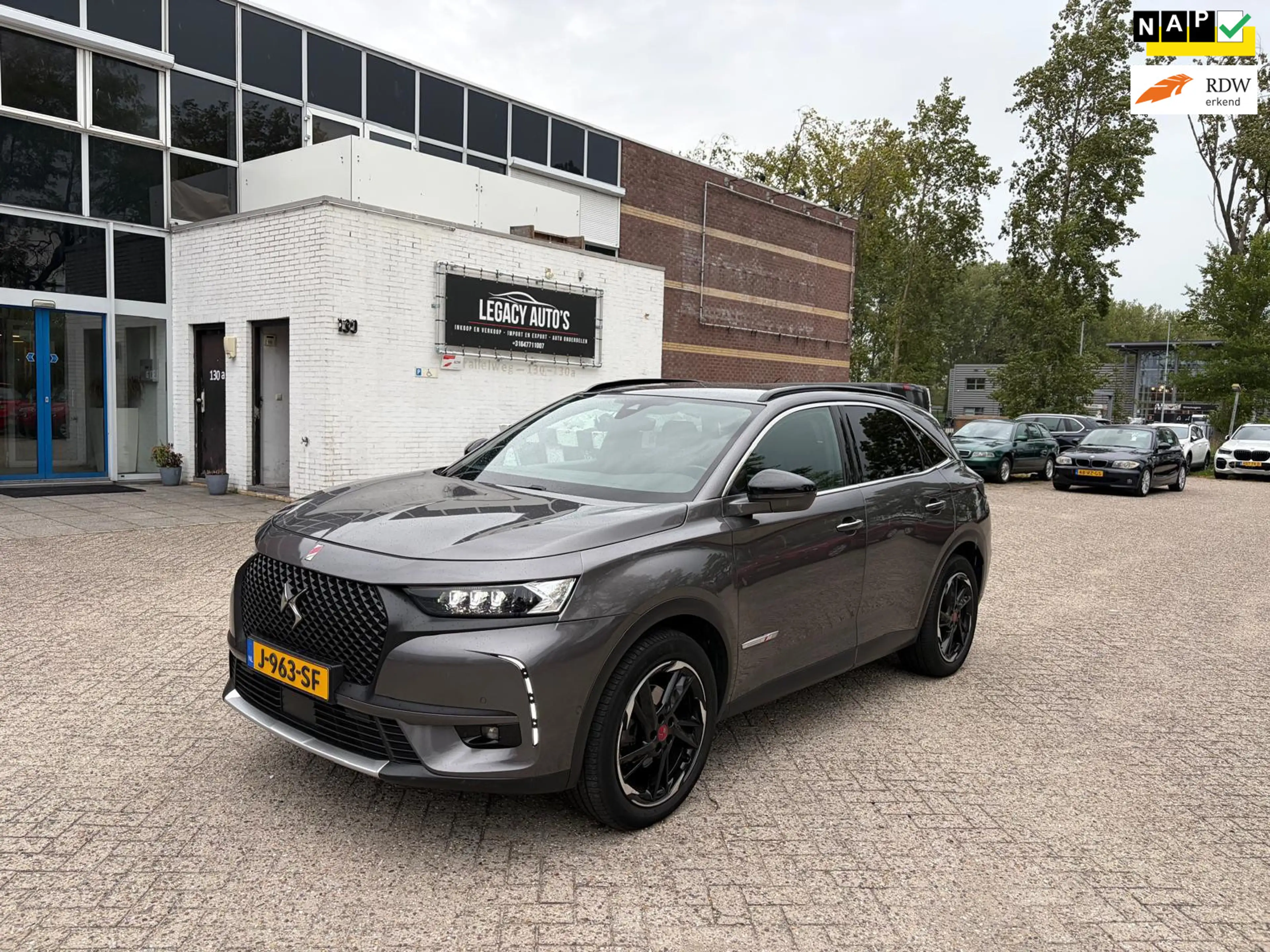 DS Automobiles DS 7 Crossback 1.2 PureTech Executive - Vol opties - Distributie