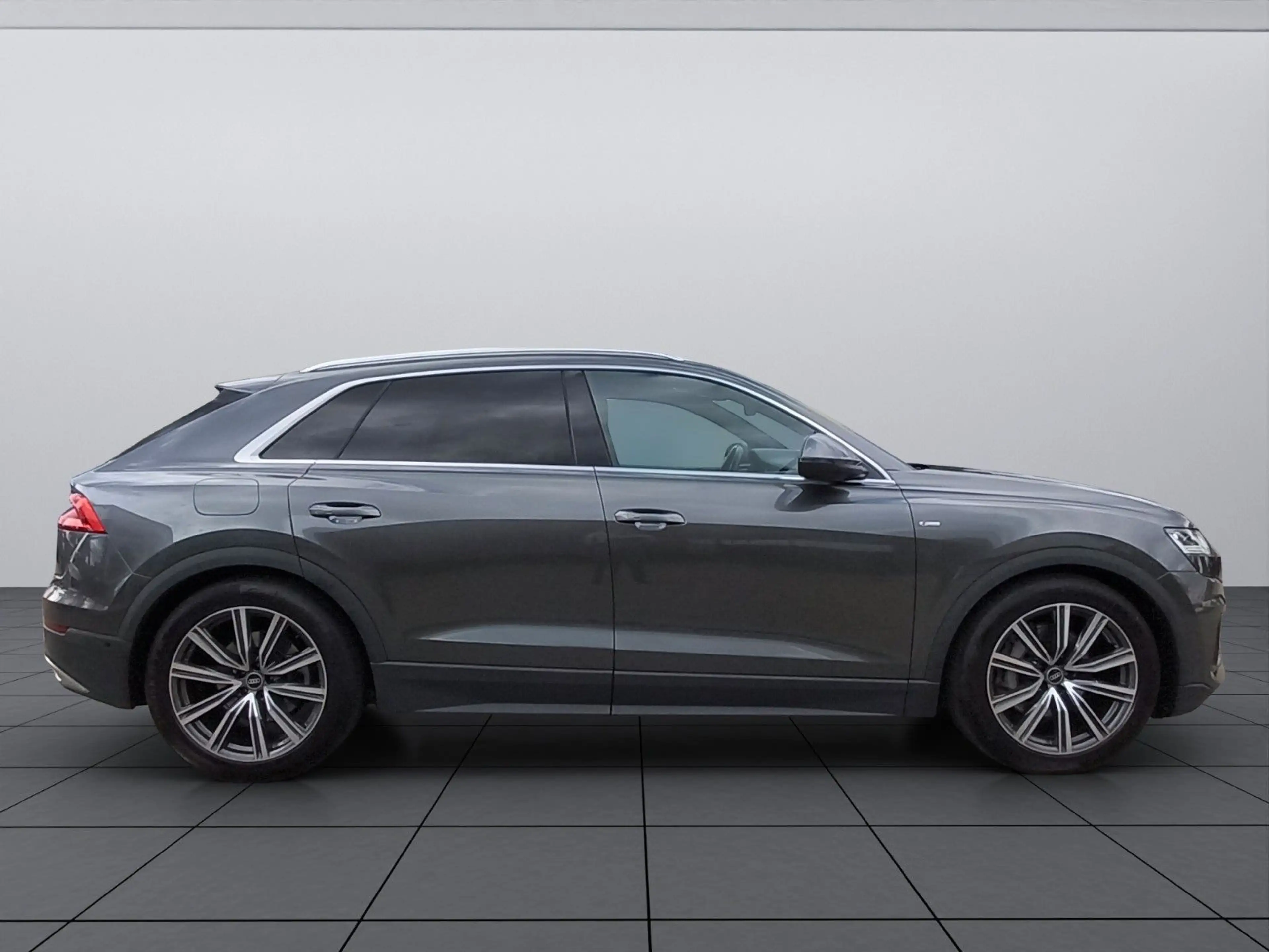 Audi Q8 55 TFSI quattro S-line 21 Zoll *HUD *ACC *RFK — photo 8