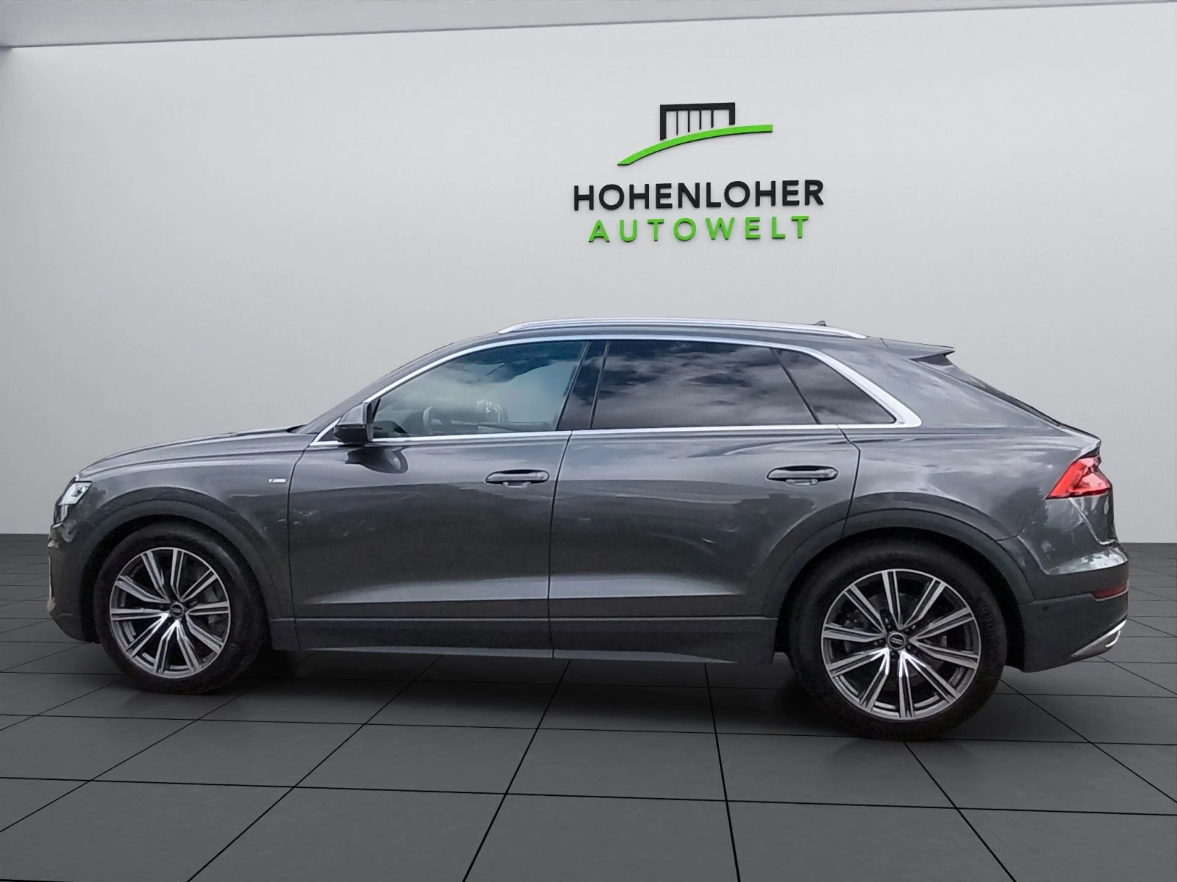 Audi Q8 55 TFSI quattro S-line 21 Zoll *HUD *ACC *RFK — photo 3