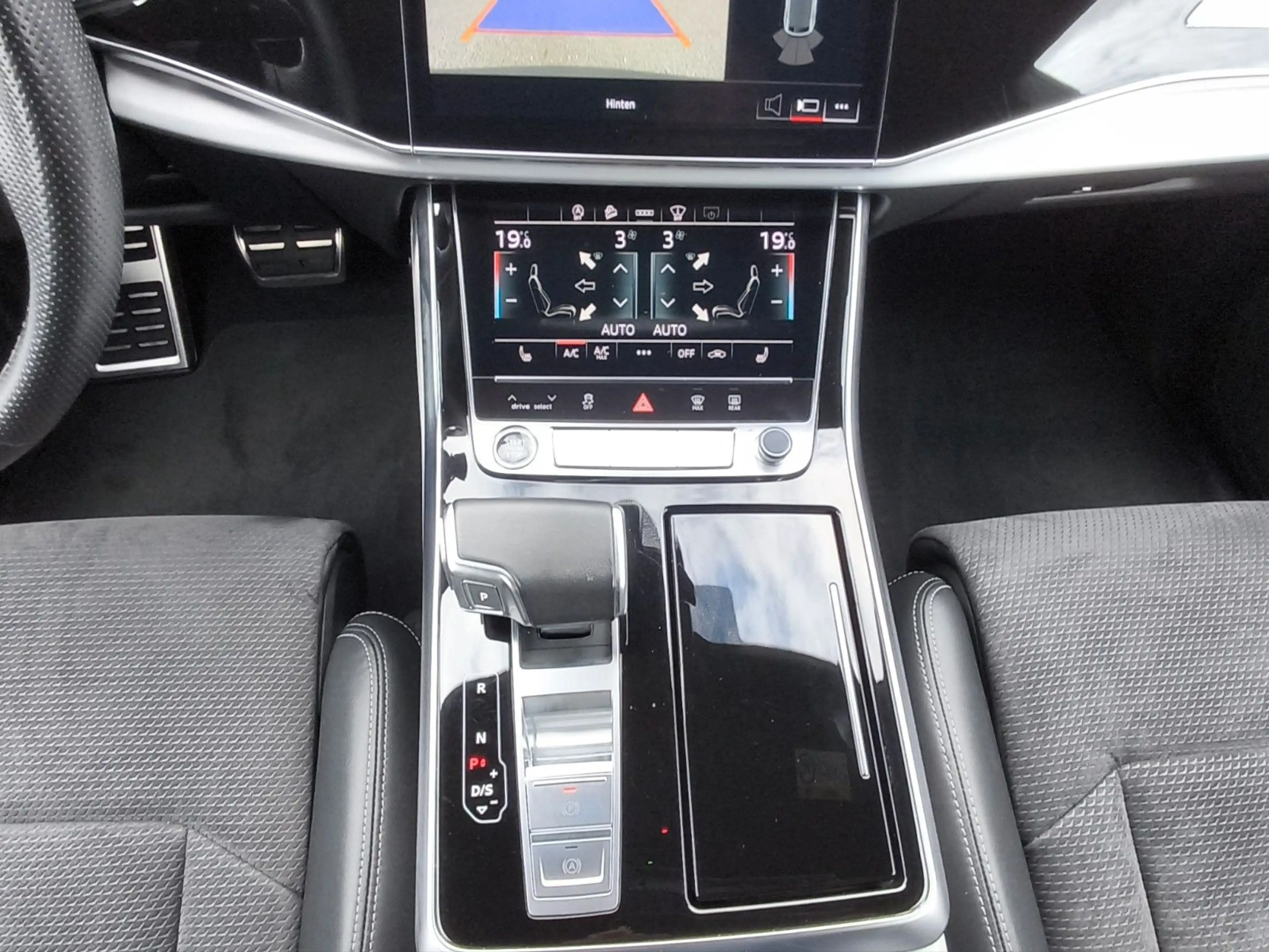 Audi Q8 55 TFSI quattro S-line 21 Zoll *HUD *ACC *RFK — photo 13