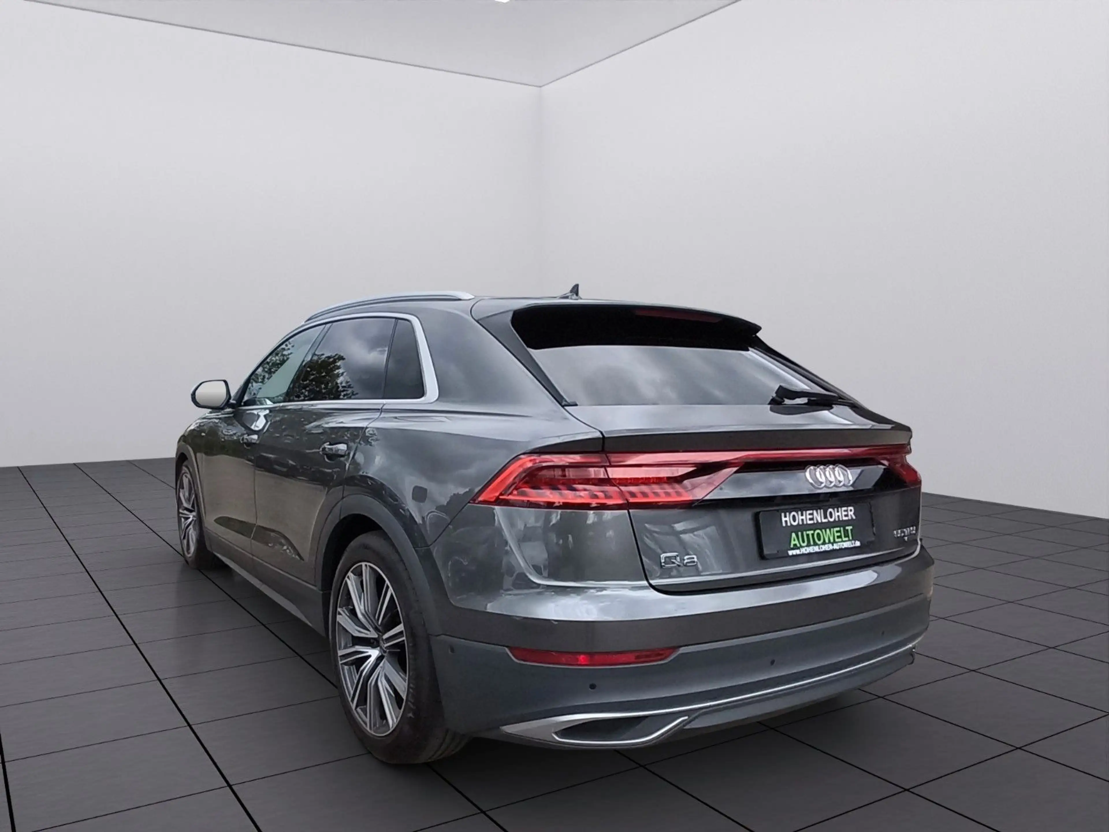 Audi Q8 55 TFSI quattro S-line 21 Zoll *HUD *ACC *RFK — photo 4