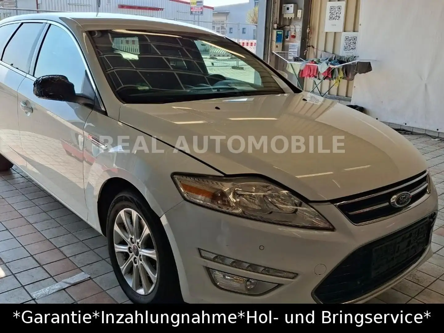 Ford Mondeo Turnier 2.0 TDCI Automatik Titanium Weiß - 2