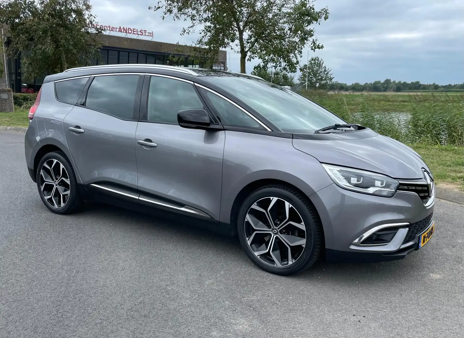 Renault Grand Scenic 1.3 TCe Intens 7p., Aut, Pano, Trekhaak, Acc, Cam, Gris - 2