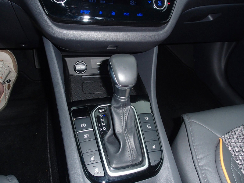 Hyundai IONIQ 1.6l GDi HYBRID — photo 6