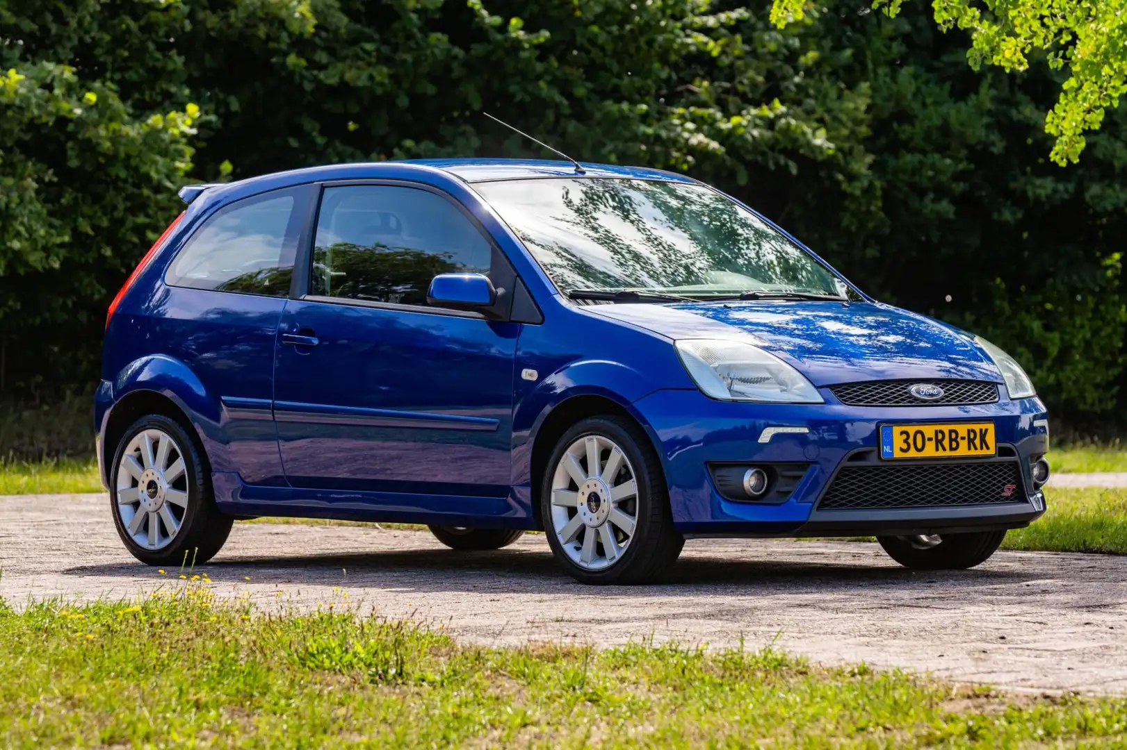 Ford Fiesta 2.0-16V ST NL-auto 104.400 km + NAP Blauw - 2