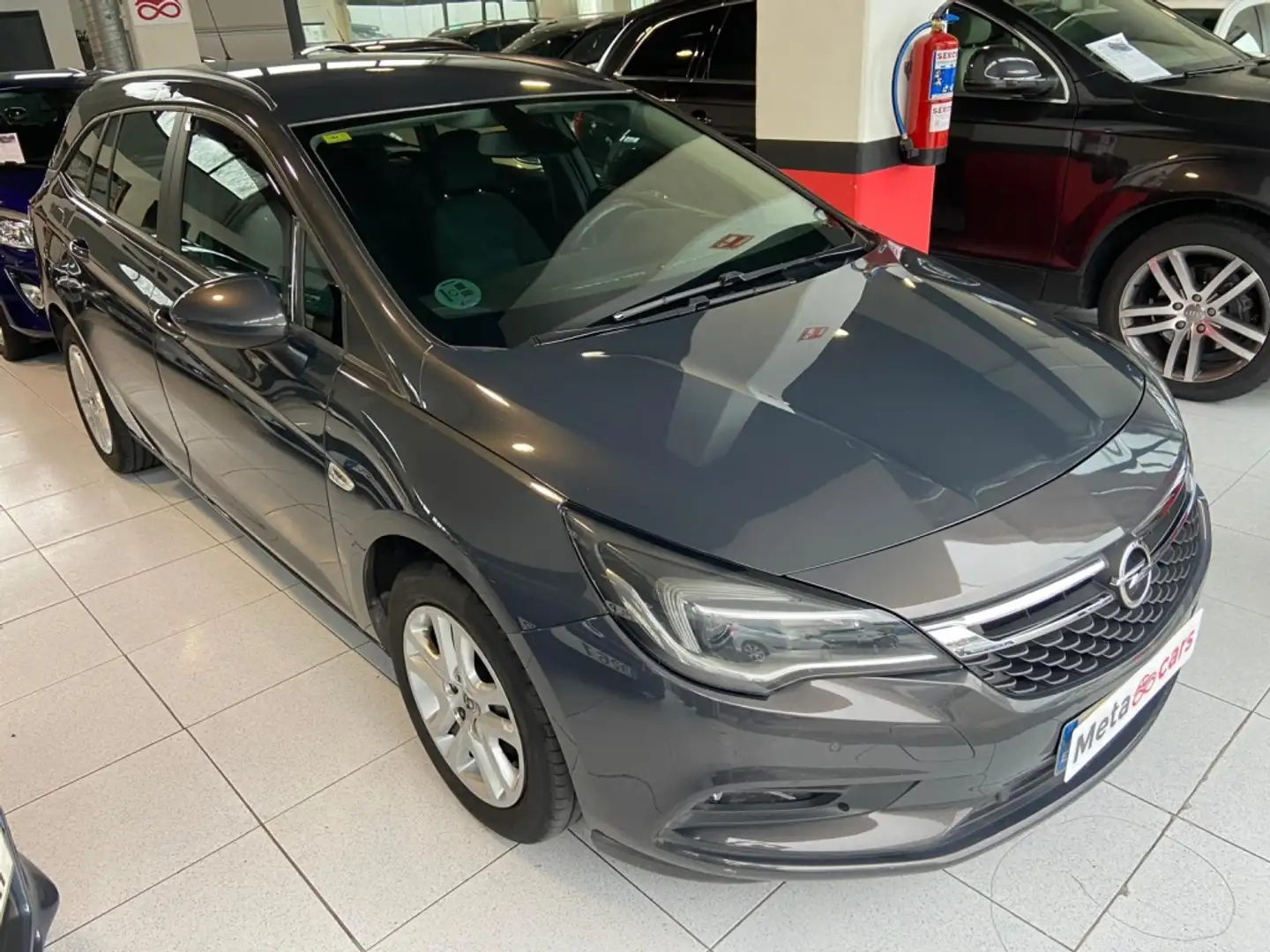 Opel Astra ST 1.6CDTi Excellence Aut. 136 (4.75) Grau - 2