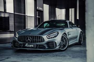 R PRO *** V8 / CARBON / 1 OWNER / BELGIAN CAR ***