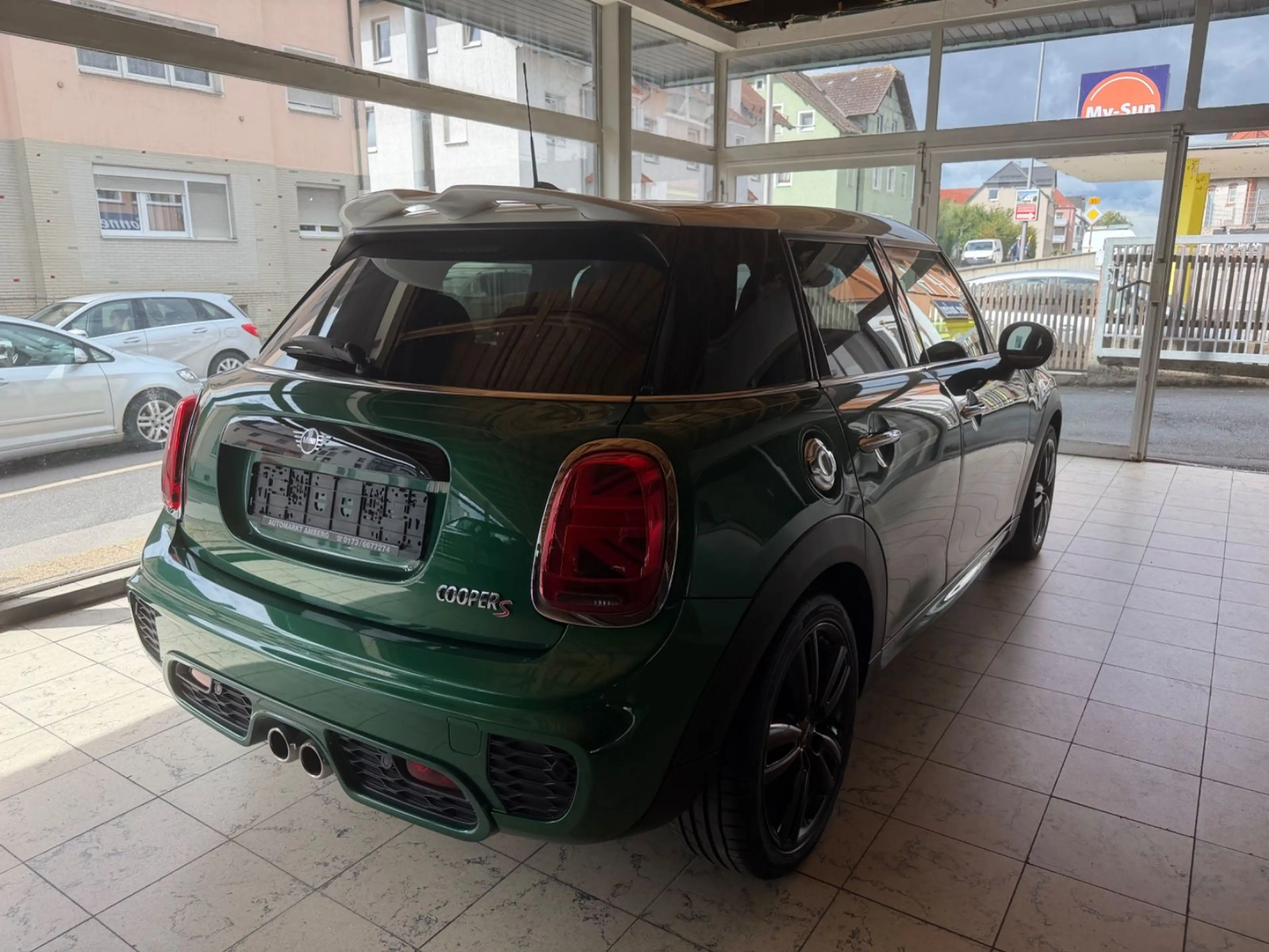 MINI Cooper S 5-trg. JCW TRIM+AERO*HEAD-UP*LED*NAVI* — photo 4
