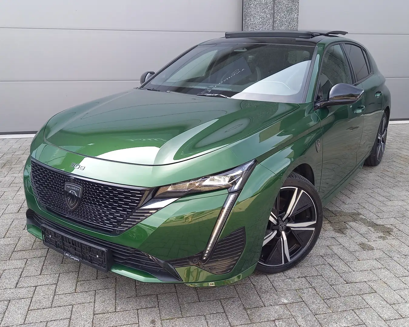 Peugeot 308 Berline GT PACK 15 BlueHDi 130 EAT8 Groen - 1