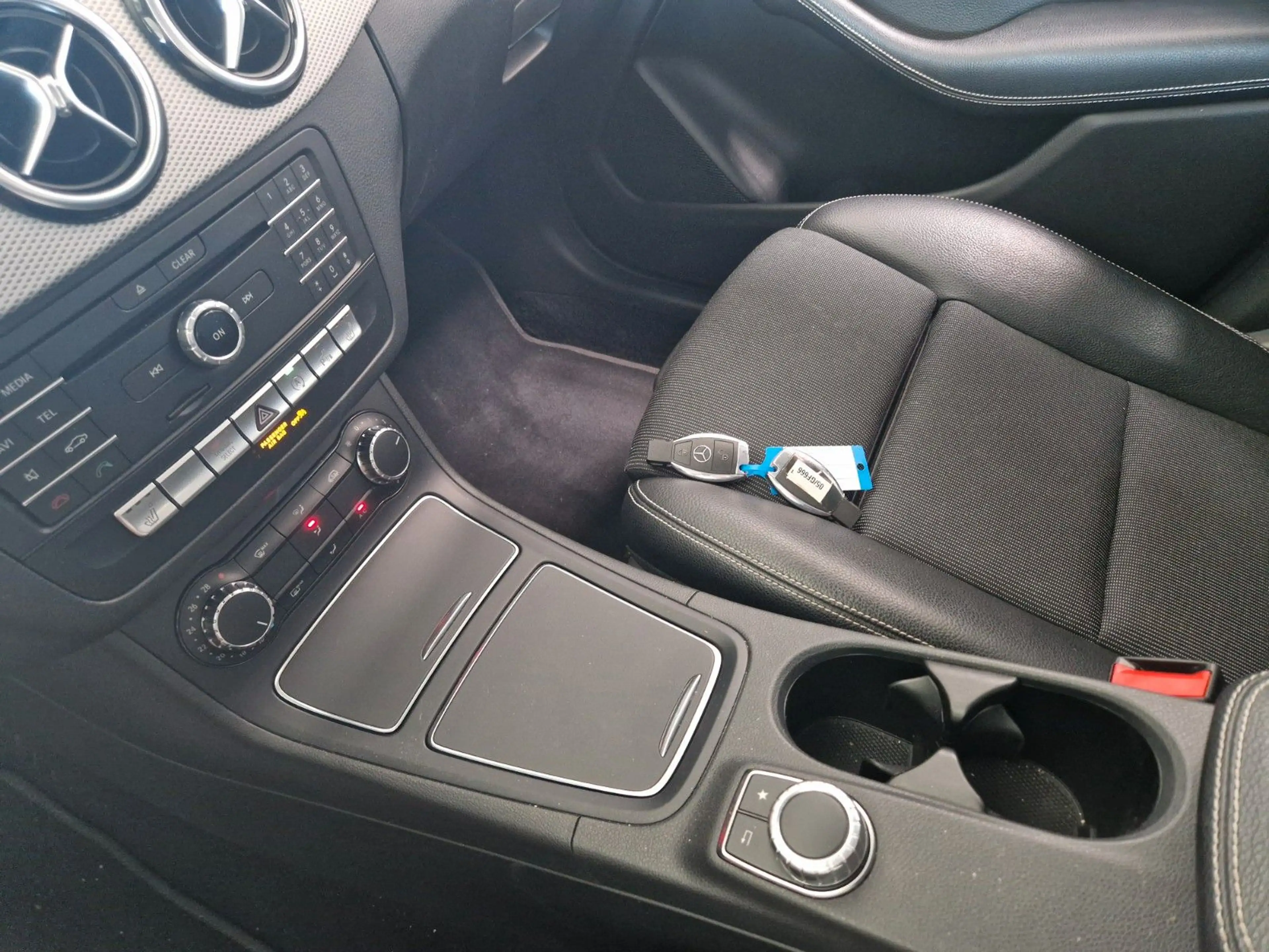 Mercedes-Benz B 220 CDI 177 PS AUTOMATIK LED NAVI AHK — photo 20