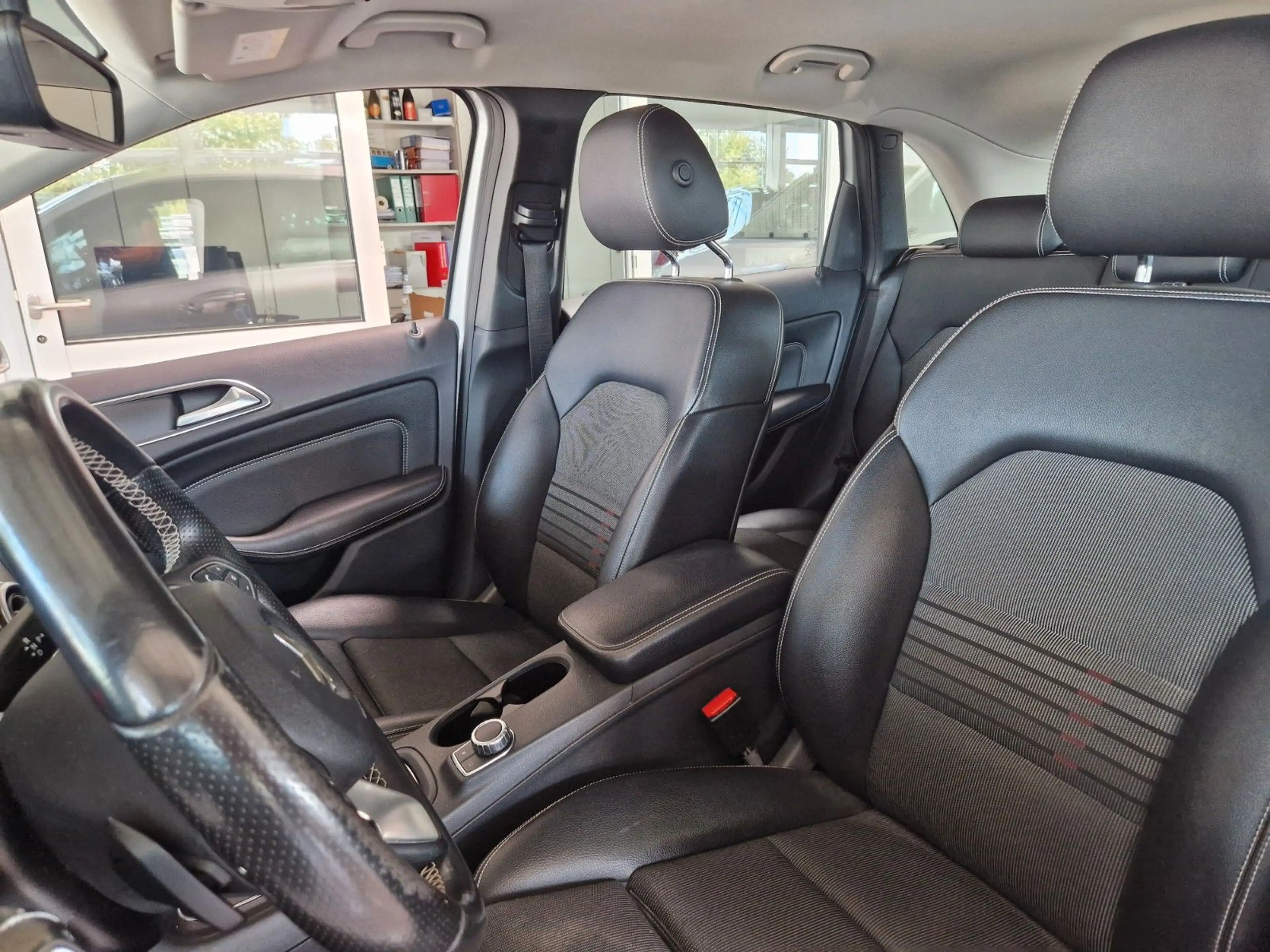 Mercedes-Benz B 220 CDI 177 PS AUTOMATIK LED NAVI AHK — photo 6