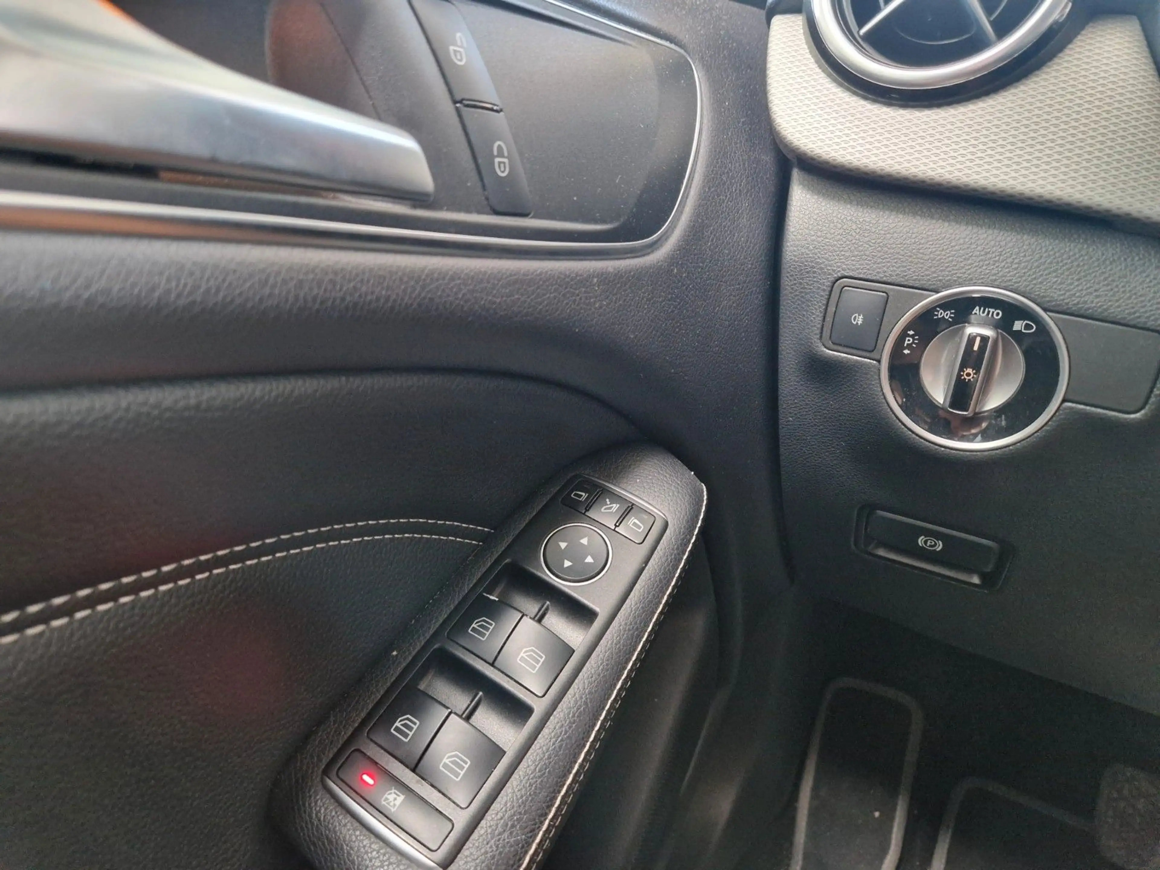 Mercedes-Benz B 220 CDI 177 PS AUTOMATIK LED NAVI AHK — photo 15