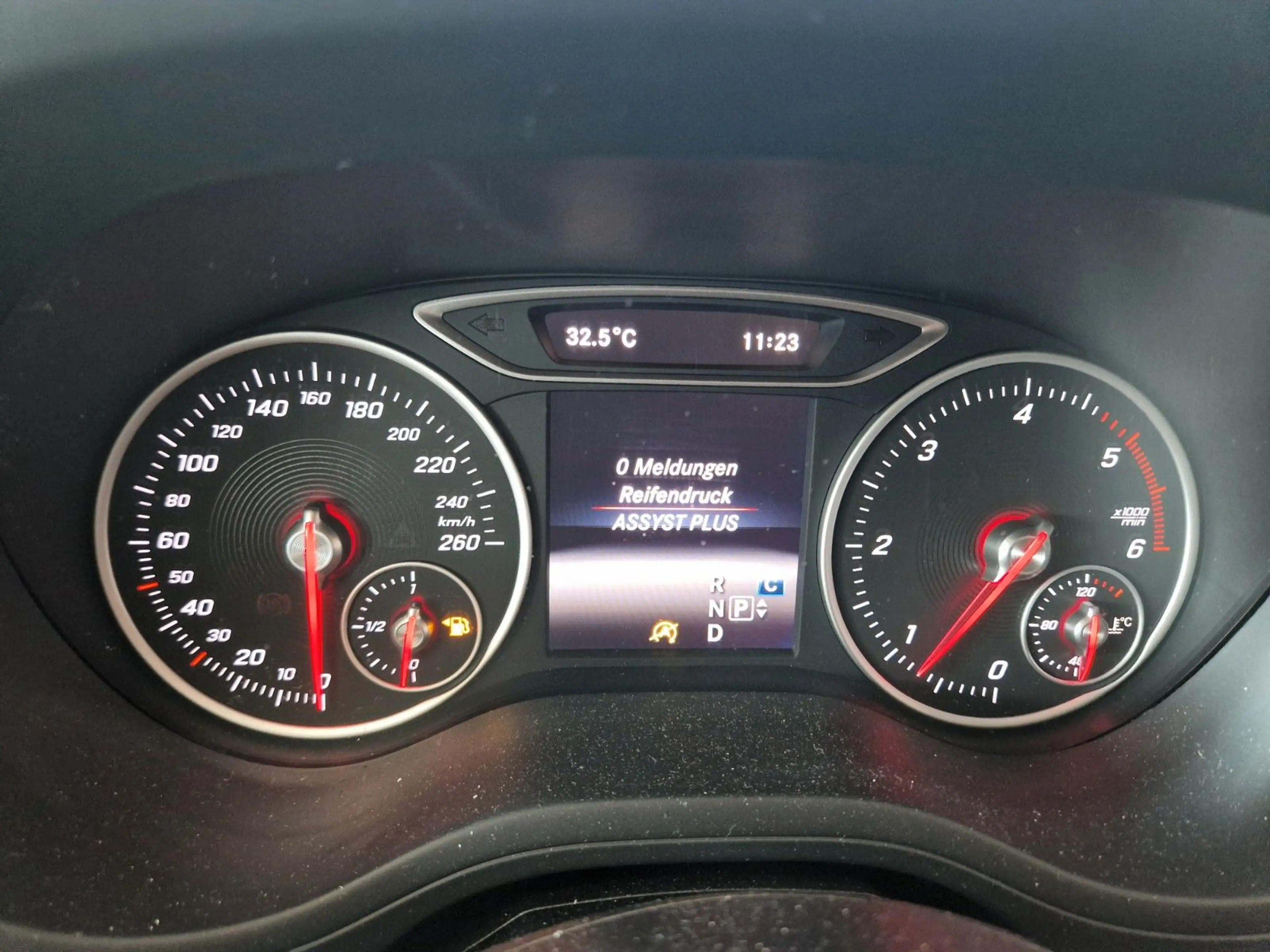 Mercedes-Benz B 220 CDI 177 PS AUTOMATIK LED NAVI AHK — photo 25