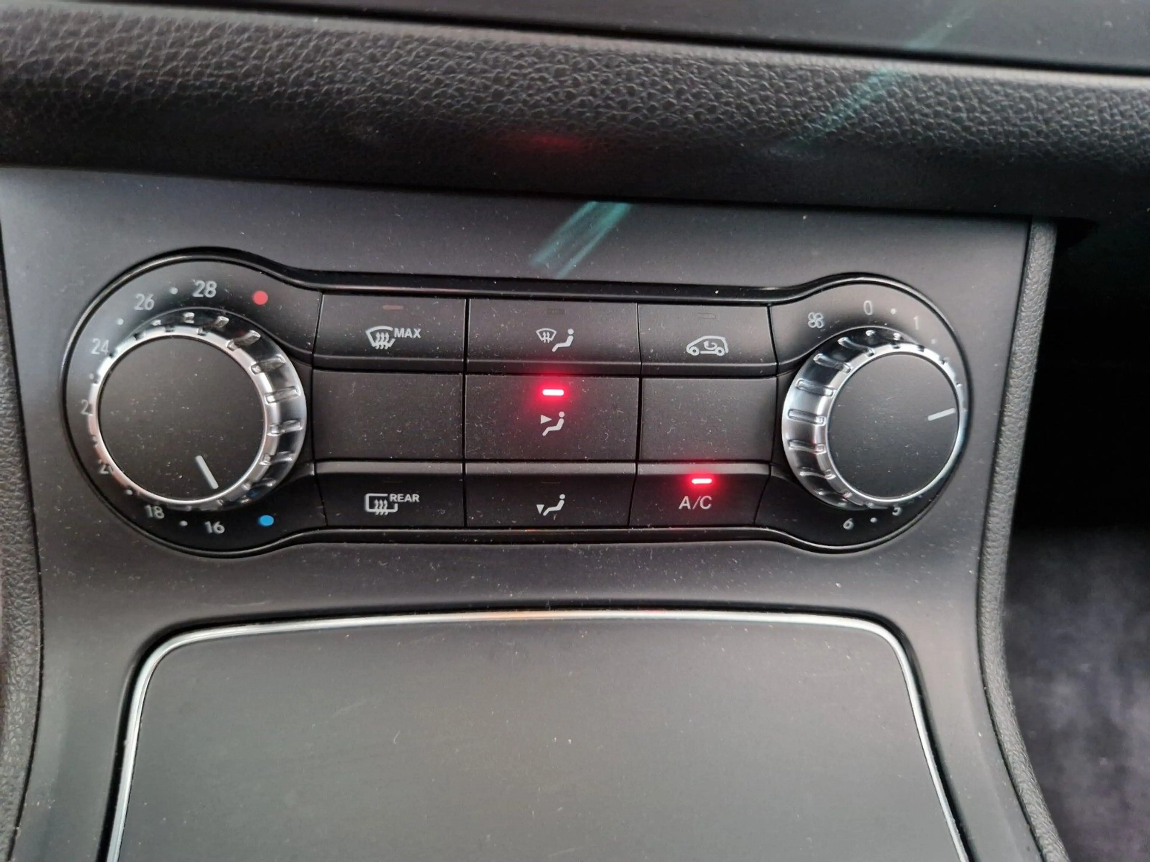 Mercedes-Benz B 220 CDI 177 PS AUTOMATIK LED NAVI AHK — photo 28