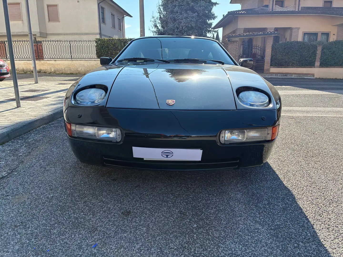 Porsche 928 928 5.0 GT Noir - 2
