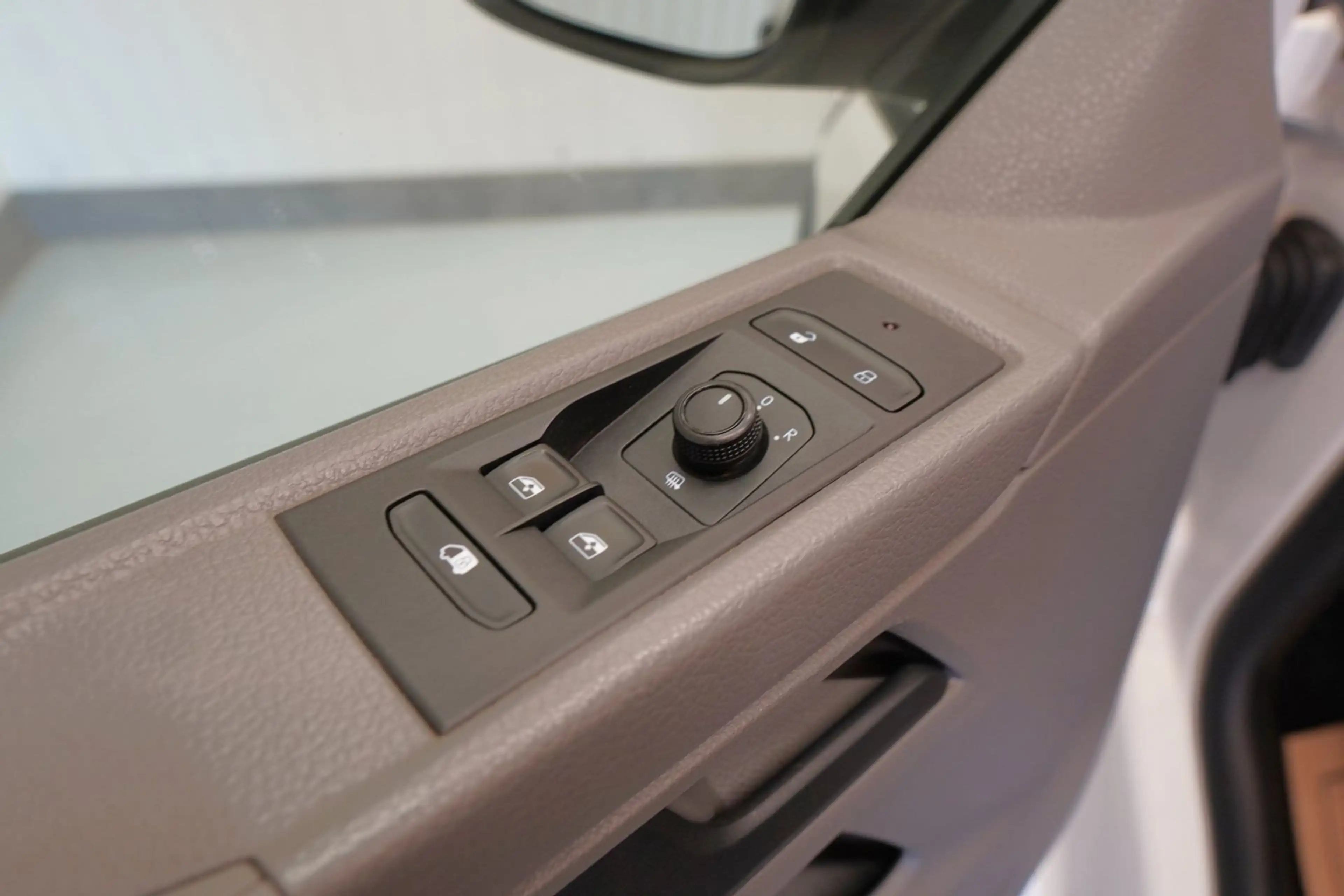 Volkswagen T6.1 Transporter T6.1 Kasten 2,0 TDI 4MO "KLIMA*AHK — photo 14