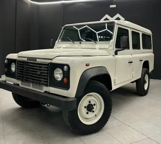 Land Rover Defender 110TDI 5DR SW