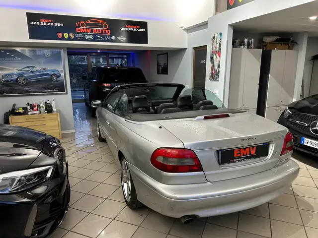 Volvo C70 view 12