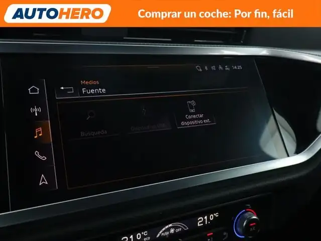 Audi Q3 view 20