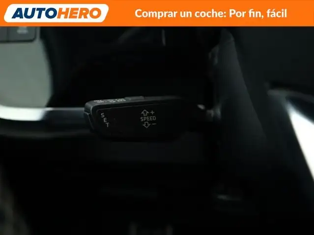 Audi Q3 view 30