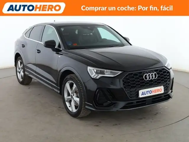 Audi Q3 view 8