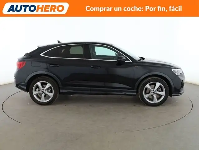 Audi Q3 view 7