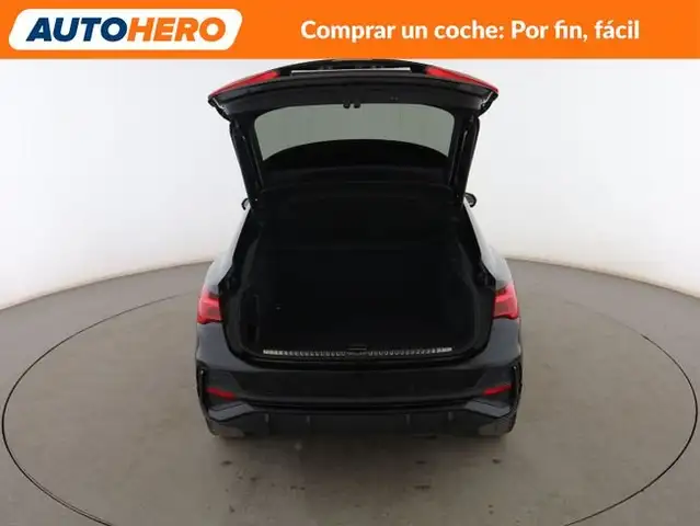 Audi Q3 view 17