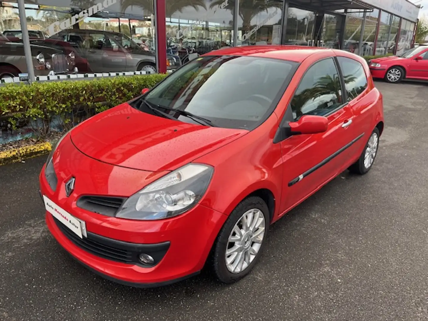 Renault Clio 1.5DCI Confort Dynamique iMusic 105 Rot - 1