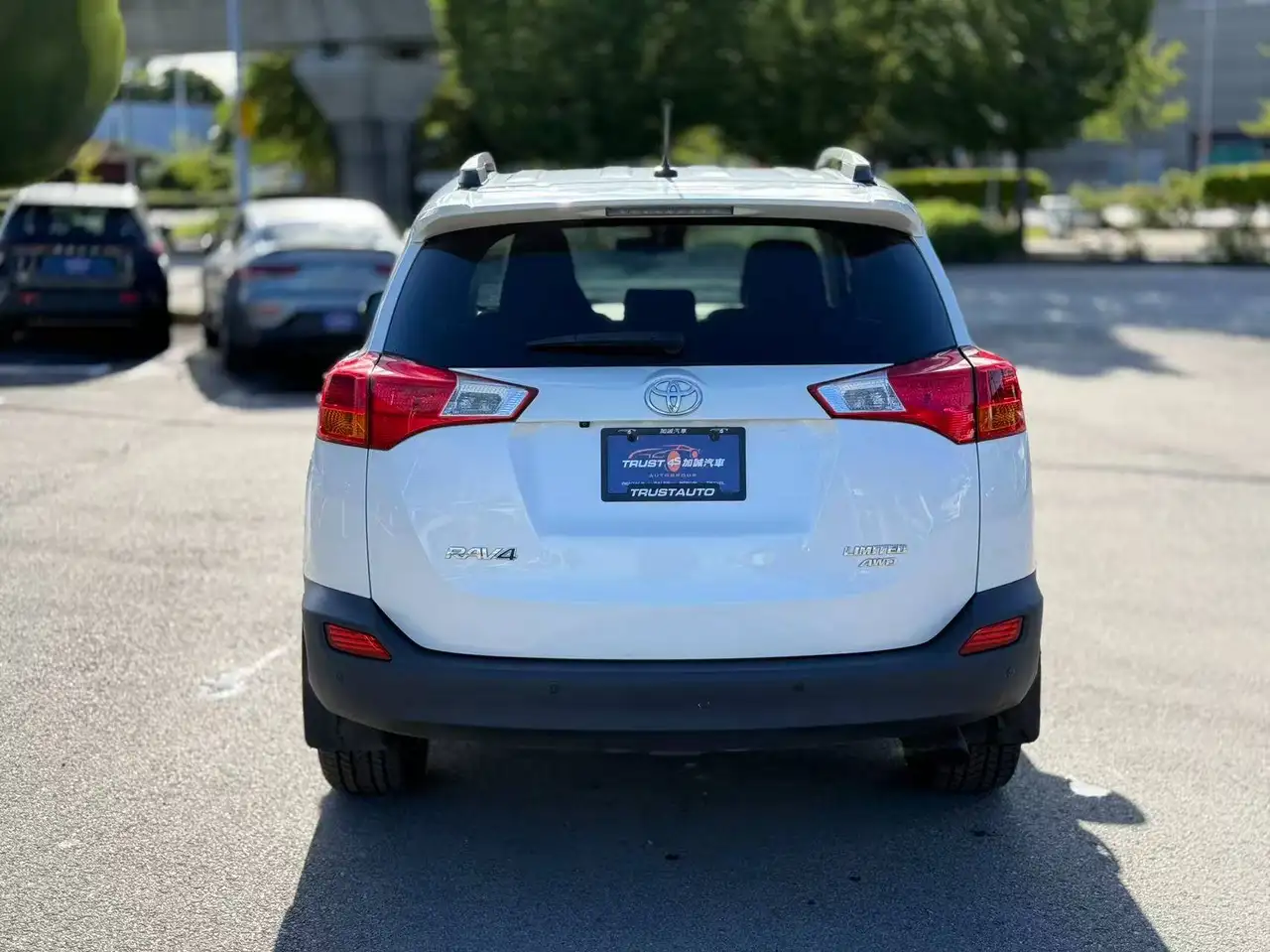 Toyota RAV 4 снимка Toyota RAV 4