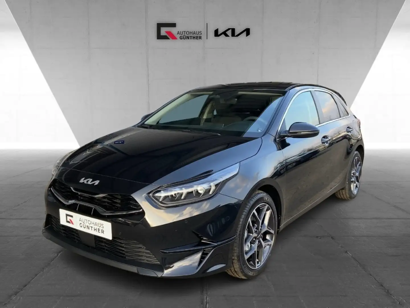 Kia Ceed / cee'd Ultimate Edition 1.5T 48V DCT Style Schwarz - 1