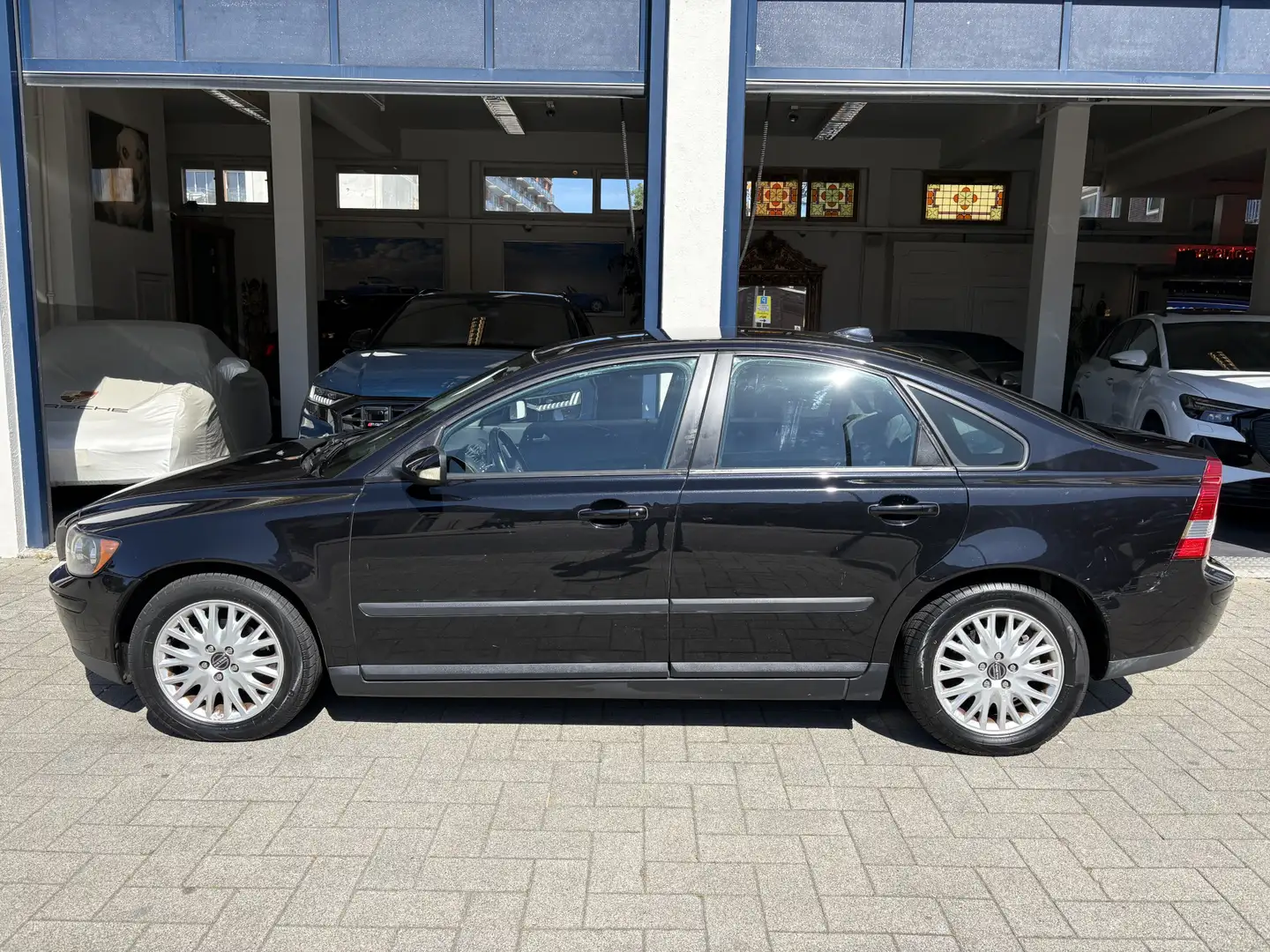 Volvo S40 1.8 Kinetic CLIMA/CRUISE/LM VELGEN Schwarz - 2