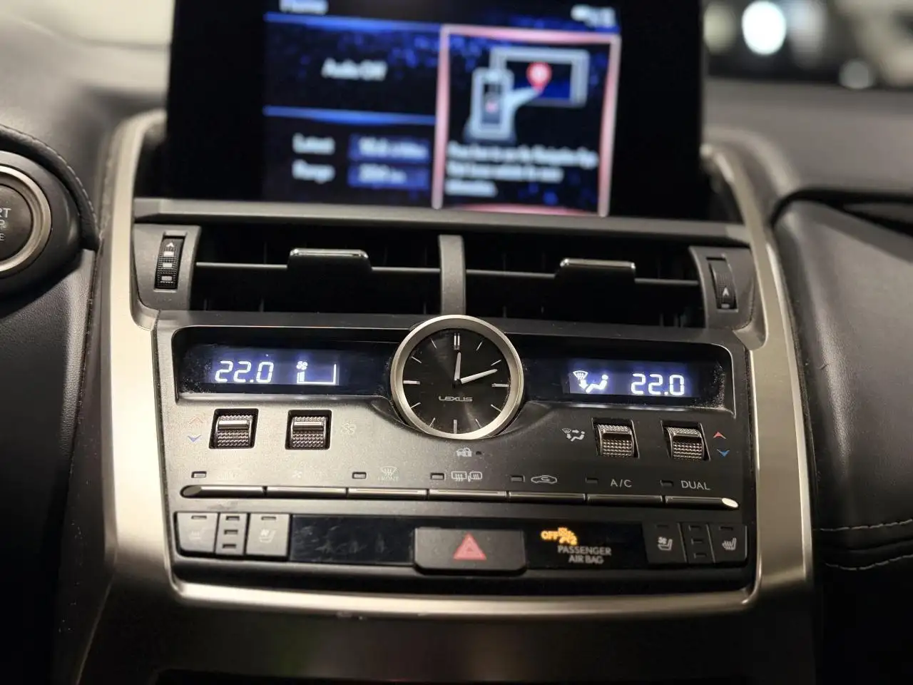 Lexus NX снимка Lexus NX