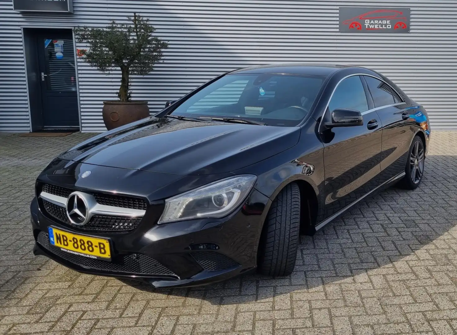 Mercedes-Benz CLA 180 Ambition navigatie cruise control, lm velgen, spor Noir - 2