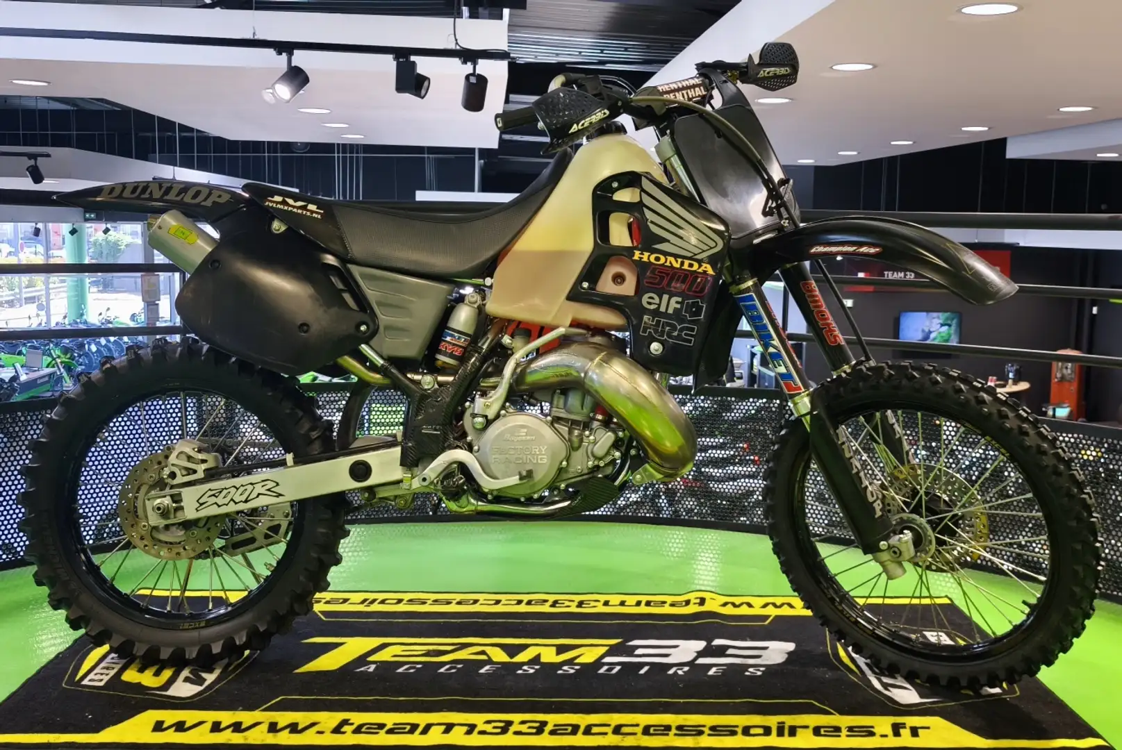 Honda Noir - 1