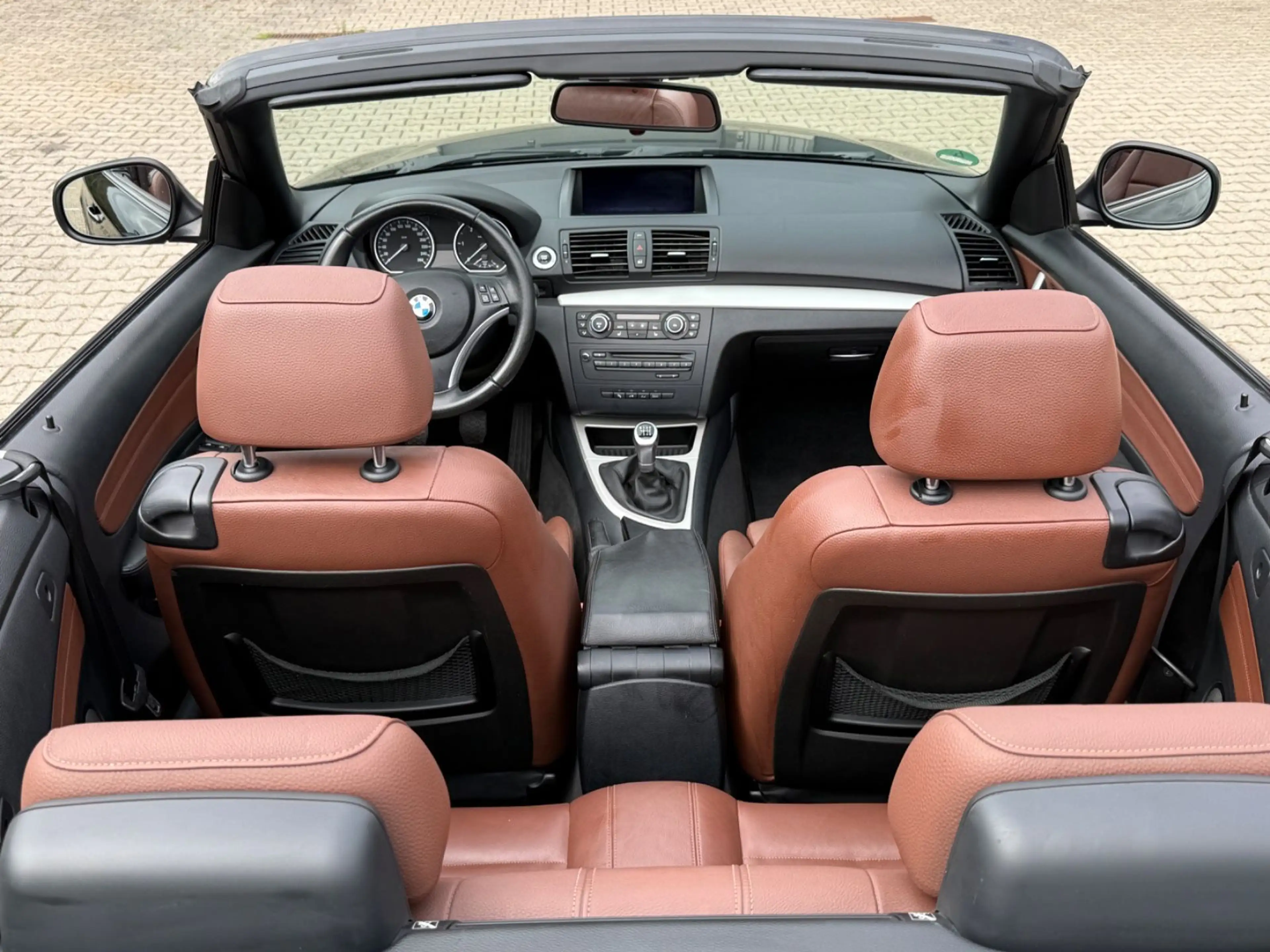 BMW 120 Cabrio 120d Leder Navi SHZ Xenon Tüv/Au 05.2027 — photo 8