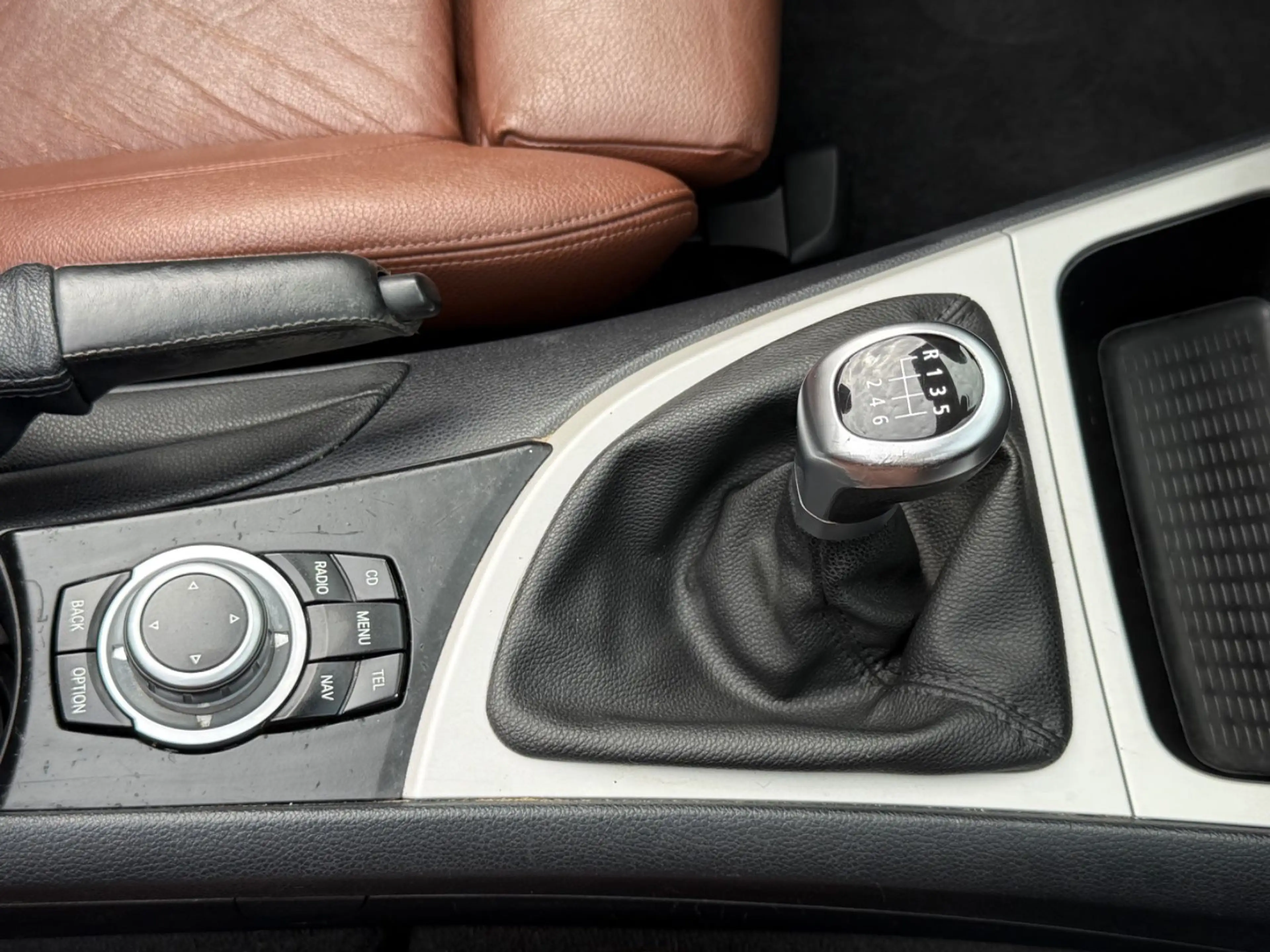 BMW 120 Cabrio 120d Leder Navi SHZ Xenon Tüv/Au 05.2027 — photo 13