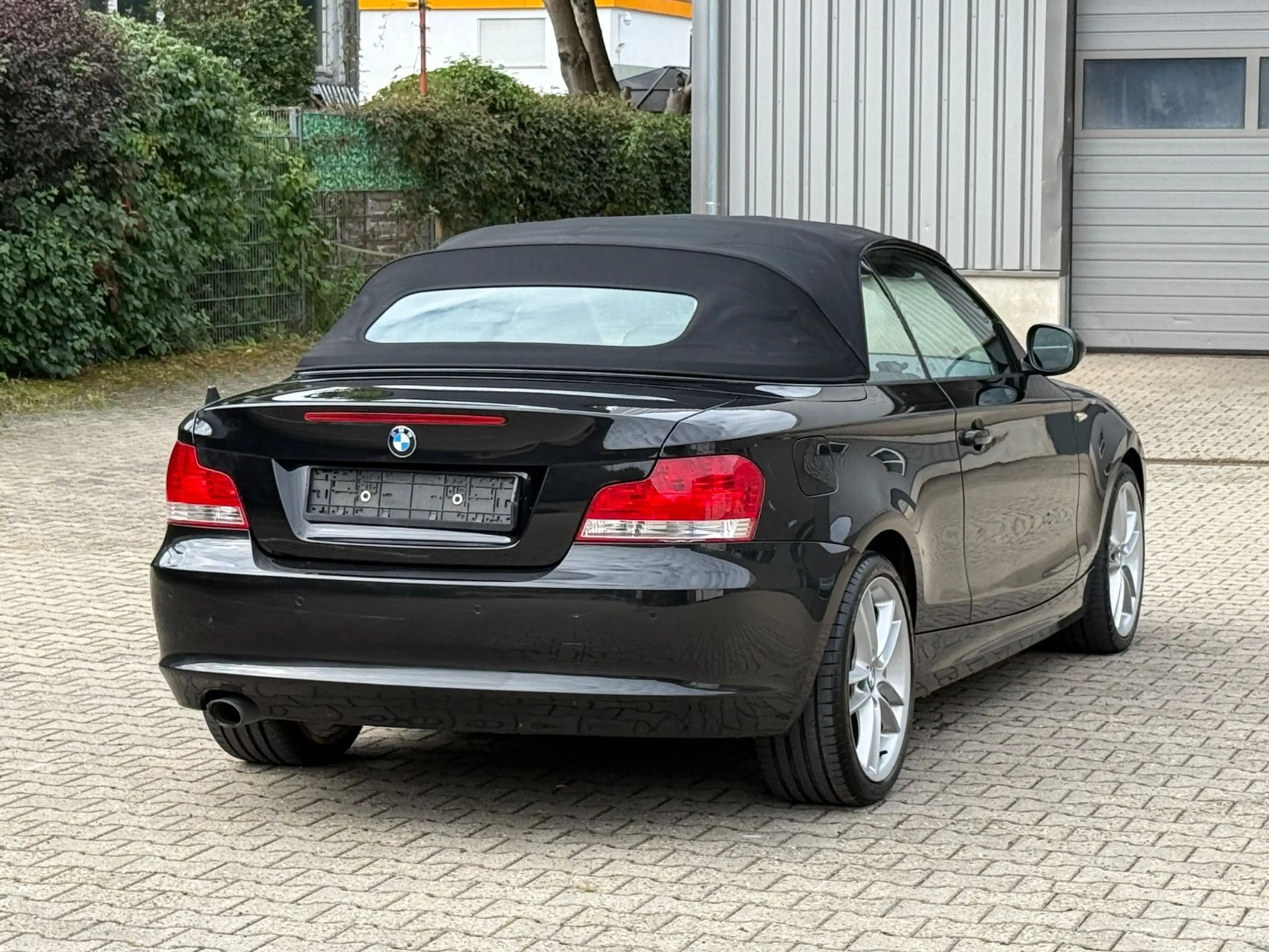 BMW 120 Cabrio 120d Leder Navi SHZ Xenon Tüv/Au 05.2027 — photo 17