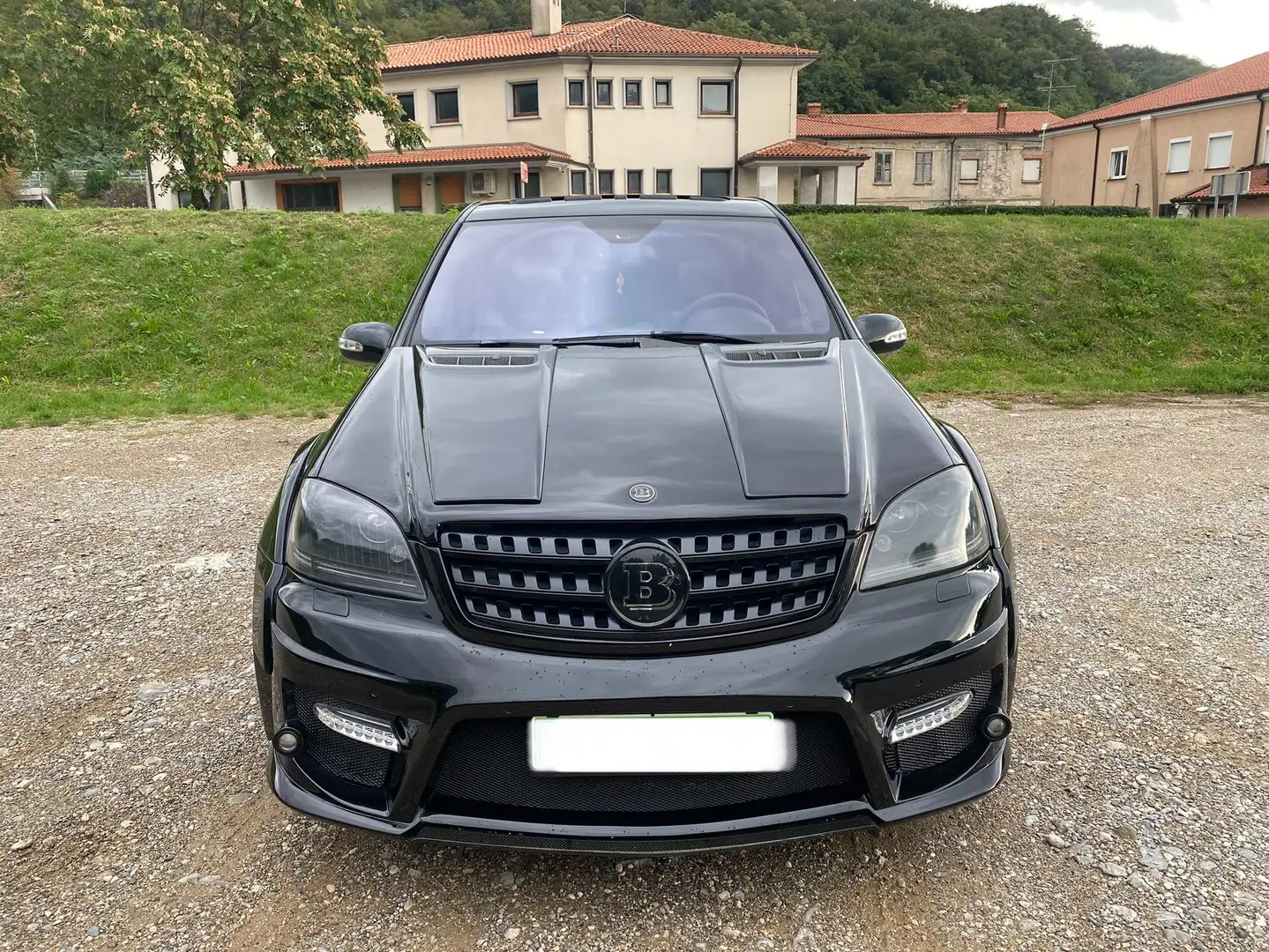 Mercedes-Benz ML 63 AMG ML+63+AMG+auto Fekete - 2