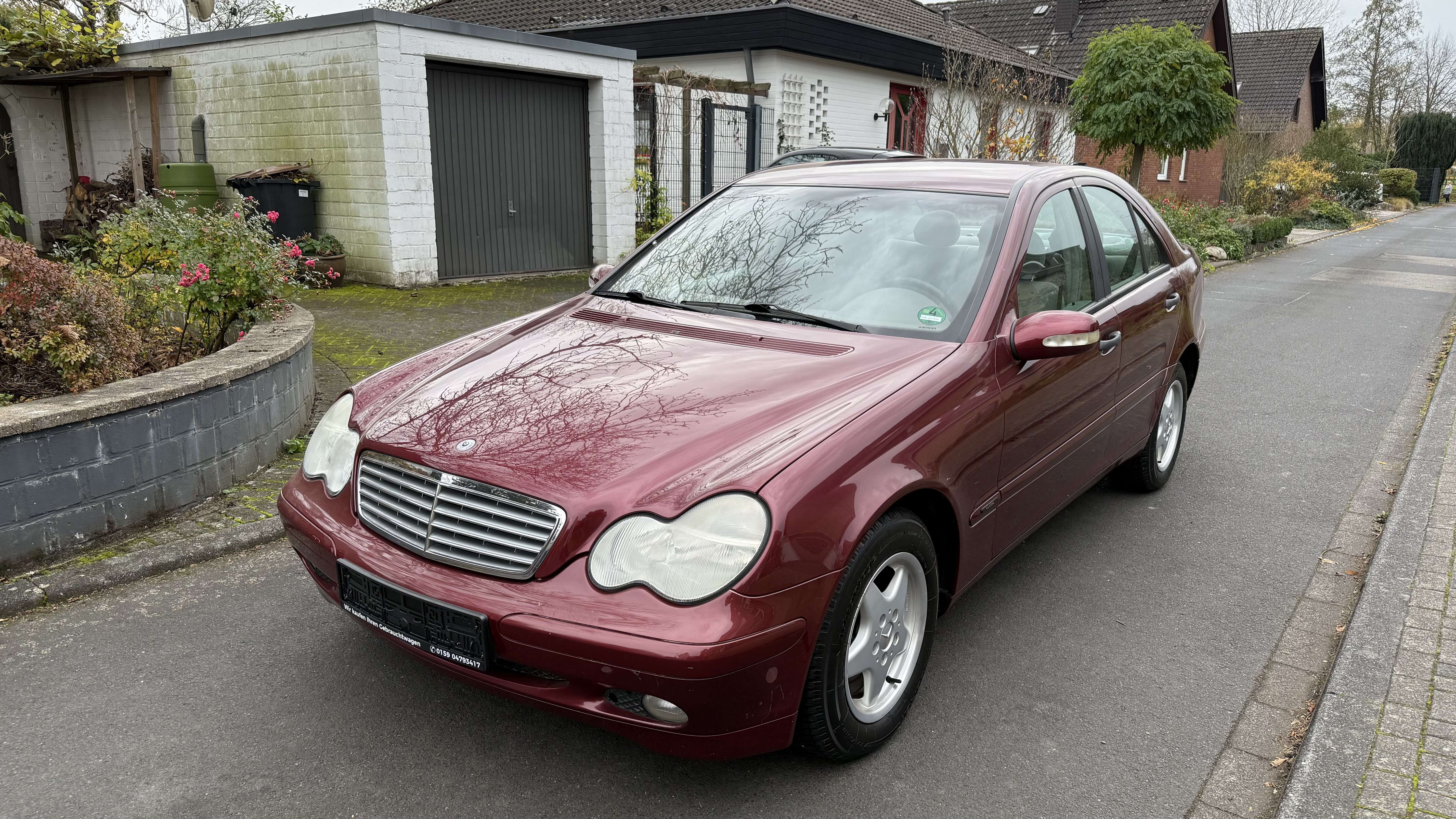 Second hand Mercedes Benz C-Class 