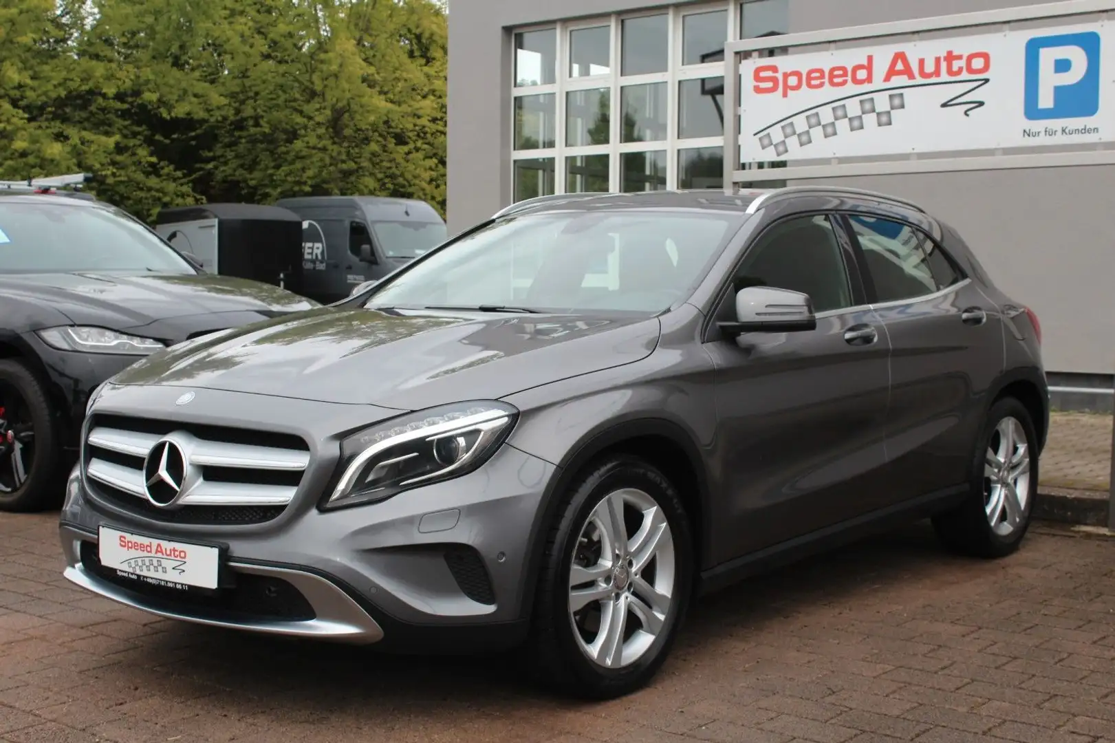 Mercedes-Benz GLA 250 Urban/NAVI/BiXENON/KAMERA/AHK/TÜV+KD NEU Gris - 2