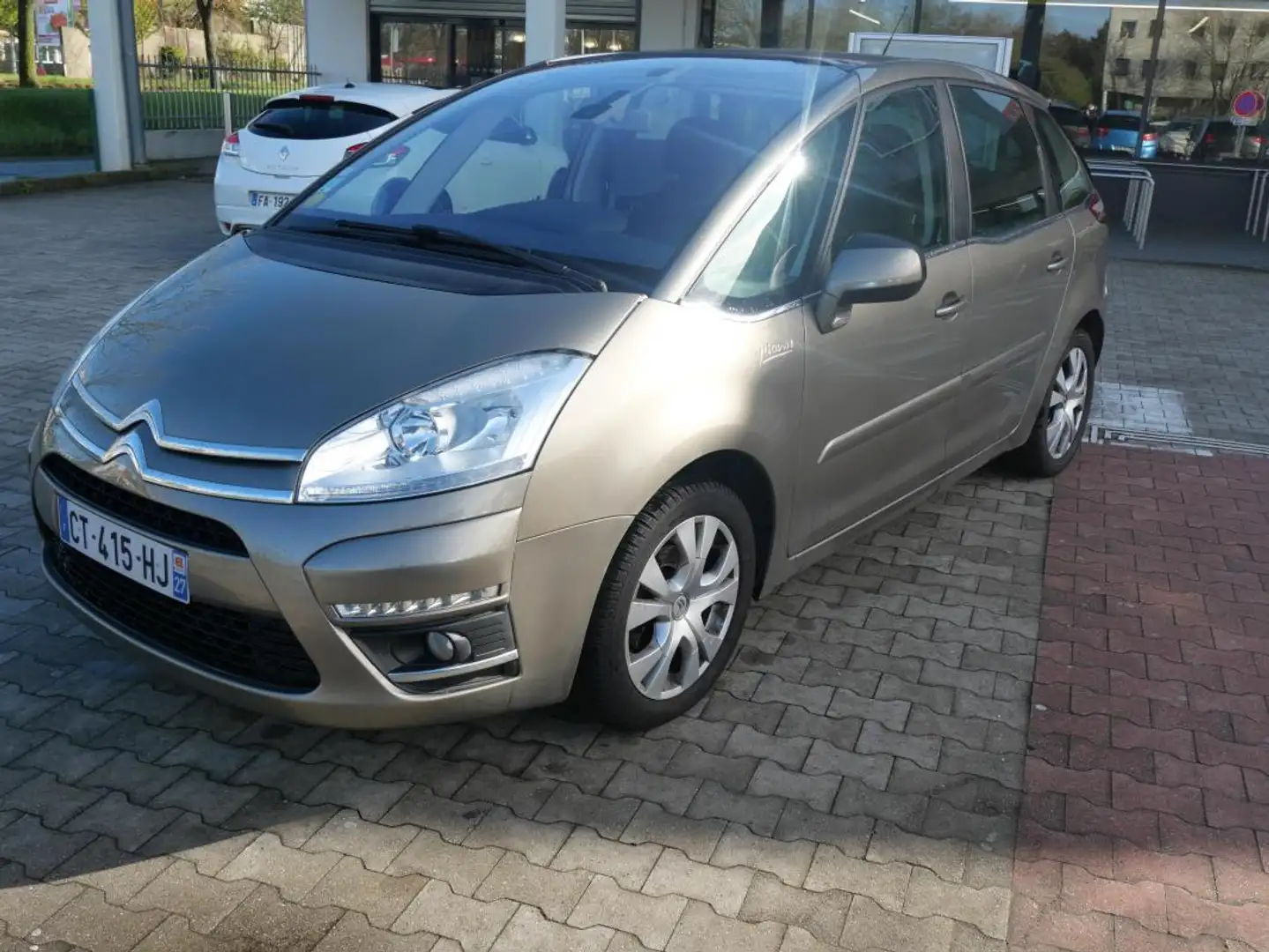 Citroen C4 Picasso 1.6 HDI - 8V TURBO Beżowy - 2