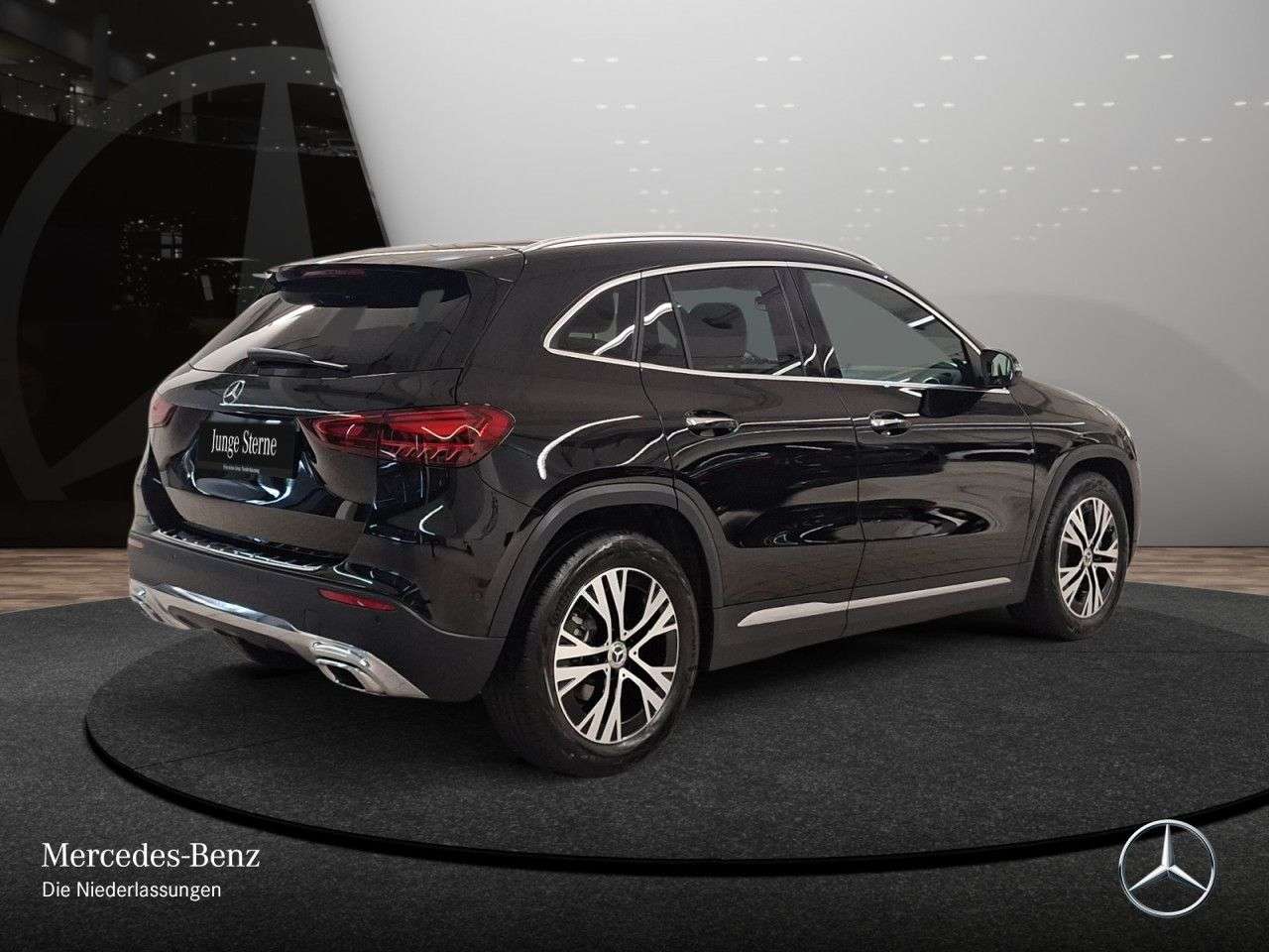 Mercedes-Benz GLA 180