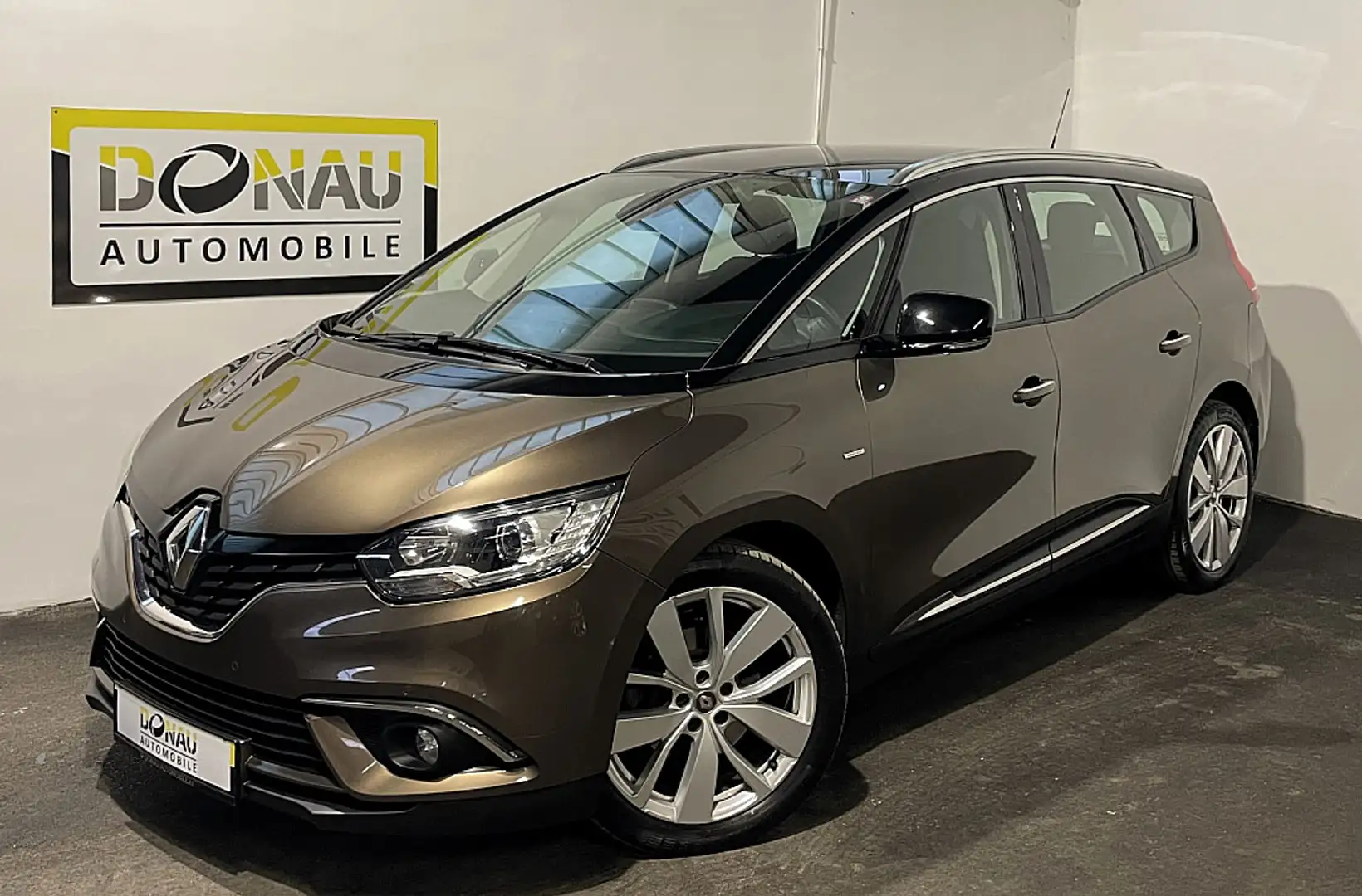 Renault Grand Scenic Energy dCi 110 Limited * Navi * Bruin - 1