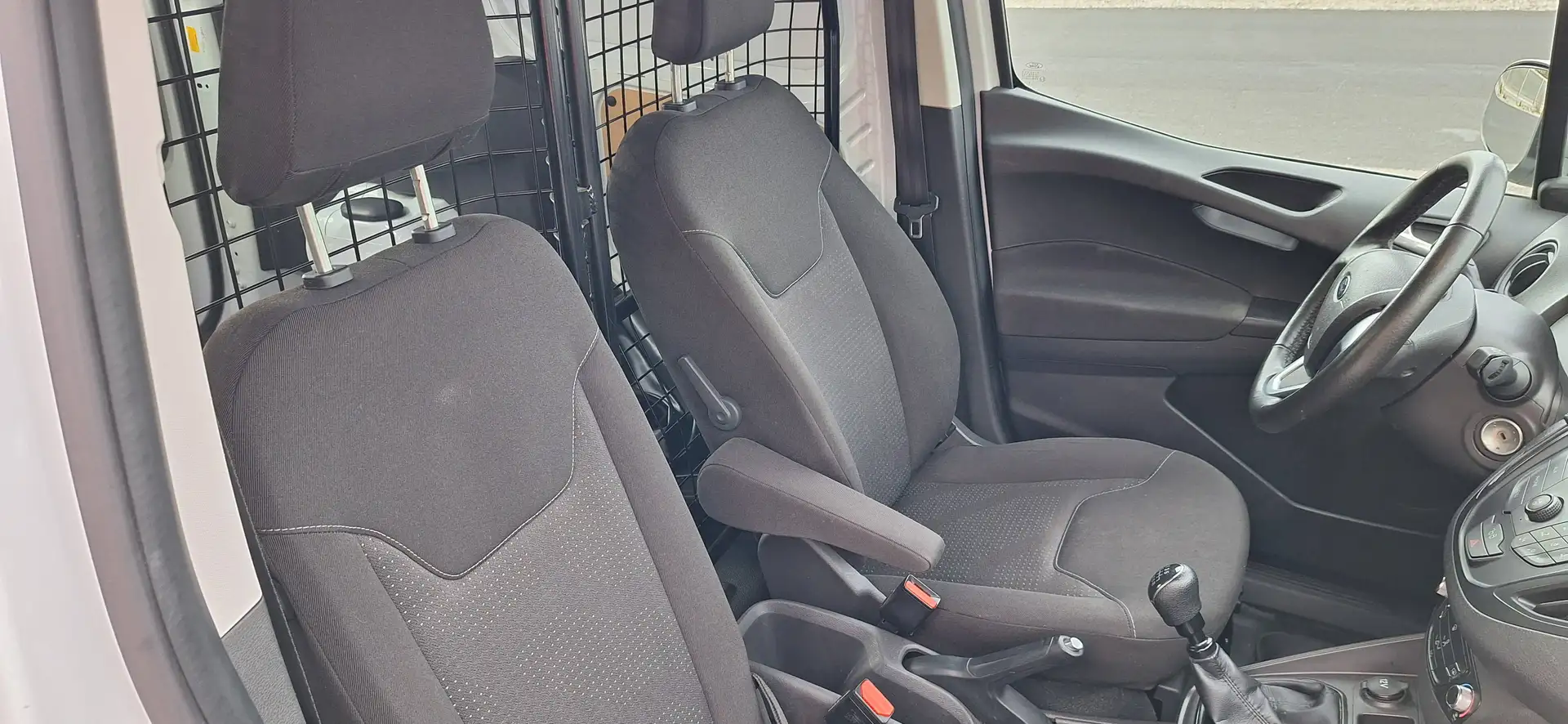 Ford Transit Courier Transit Courier 1,5 TDCi Trend Weiß - 2
